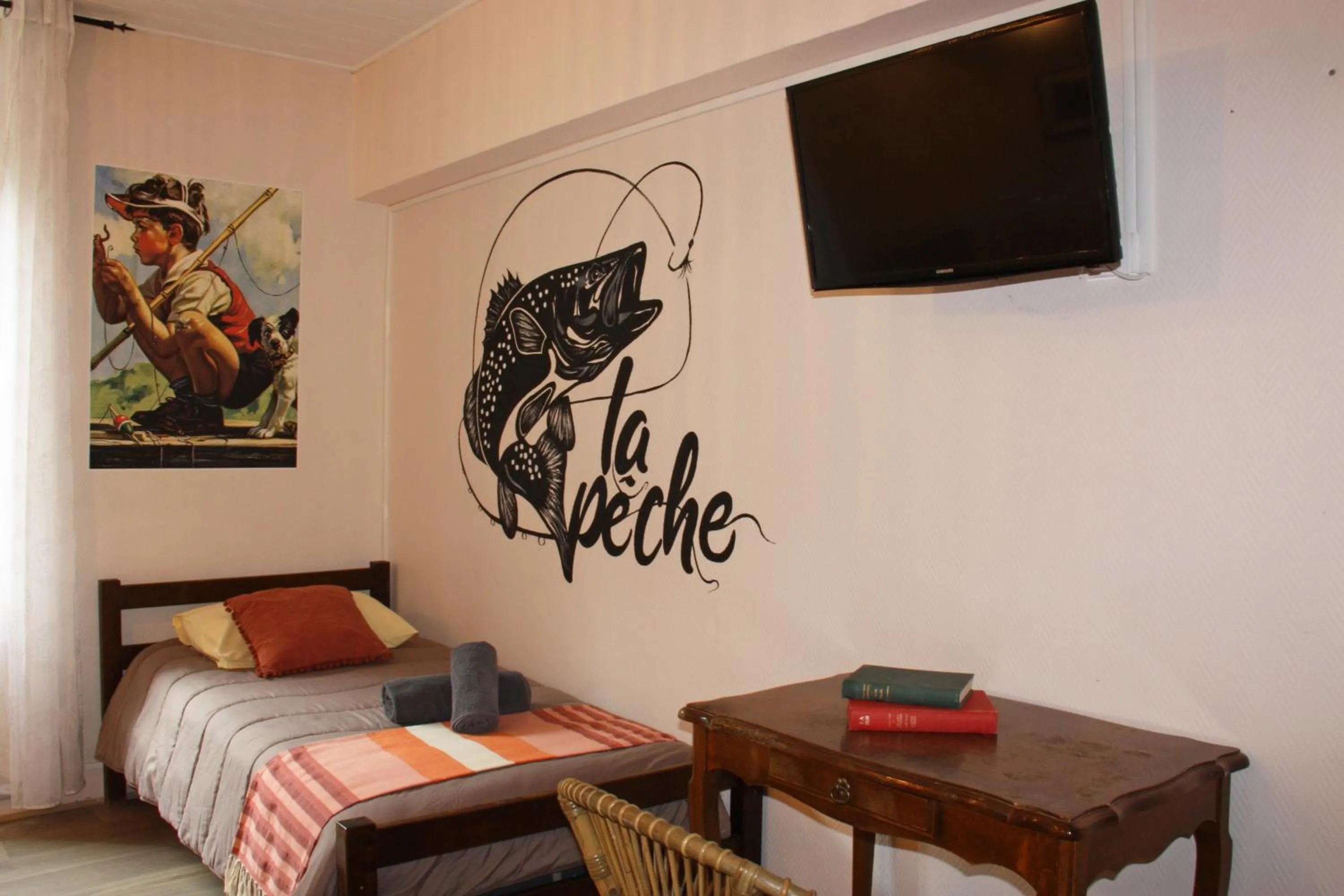 Twin Room - Disability Access in Hôtel des Bateliers