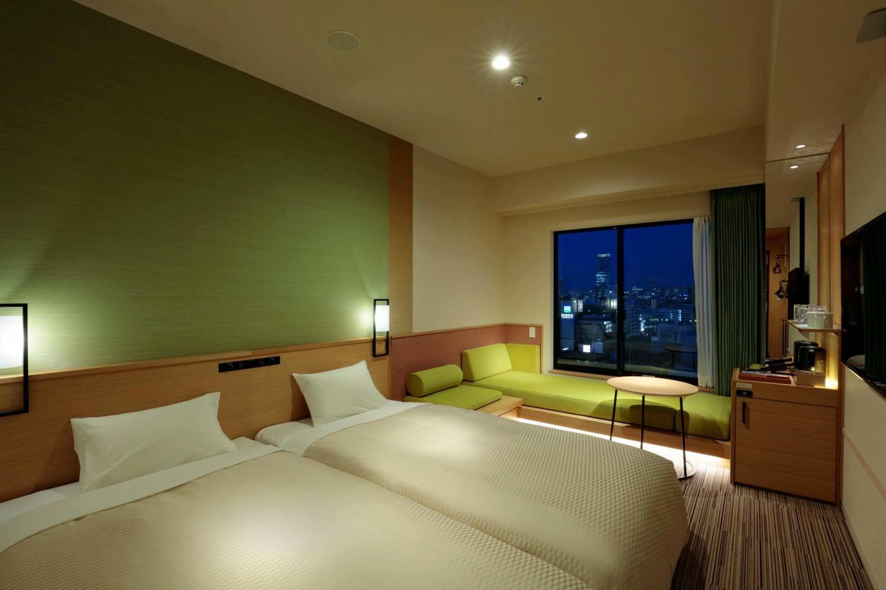 Executive Twin Room with Sofa Bed and City View - Non Smoking in Candeo Hotels Osaka Namba