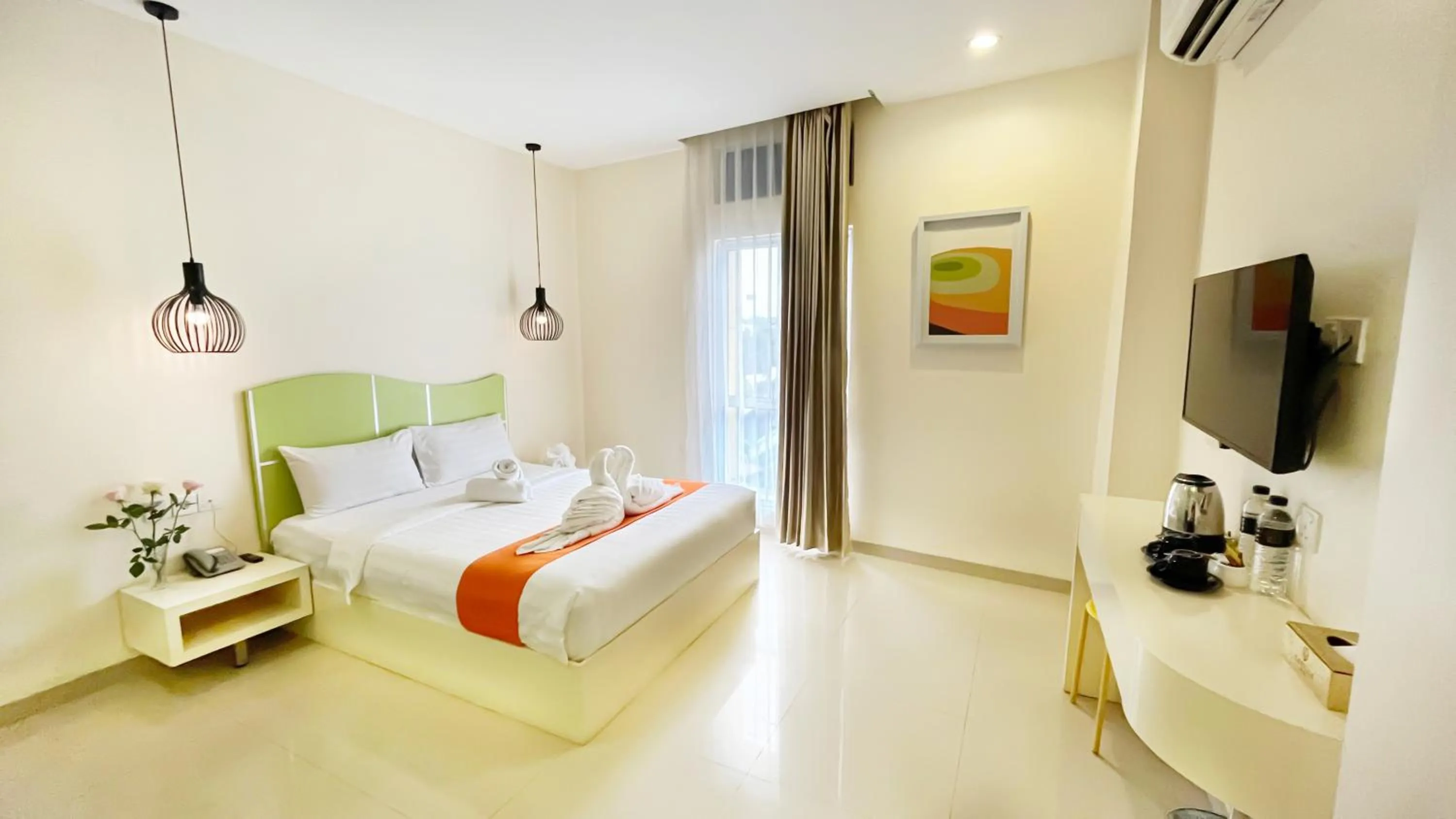 Deluxe Queen Room in Sahid Vanilla Nagoya Batam