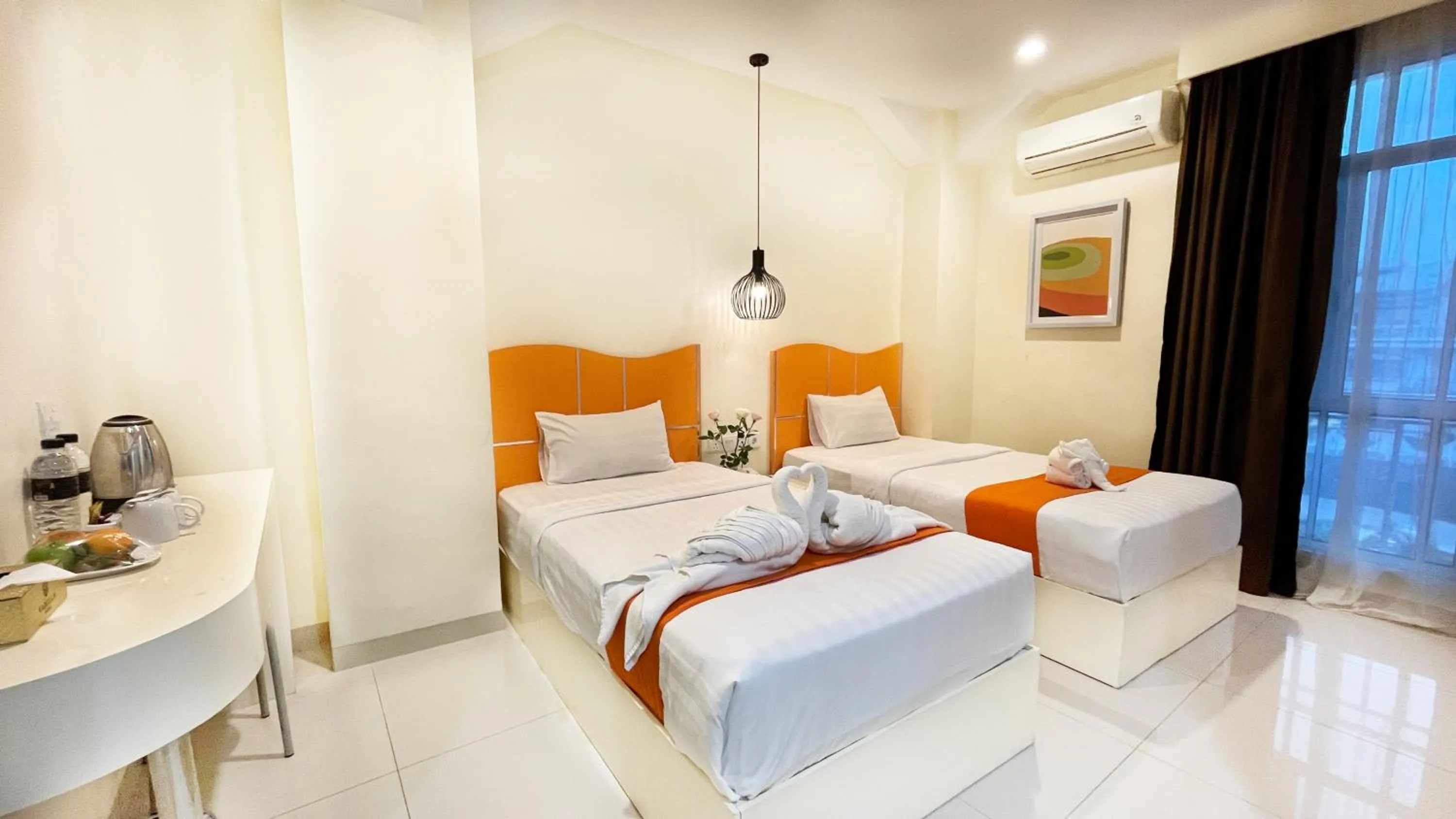 Deluxe Twin Room in Sahid Vanilla Nagoya Batam