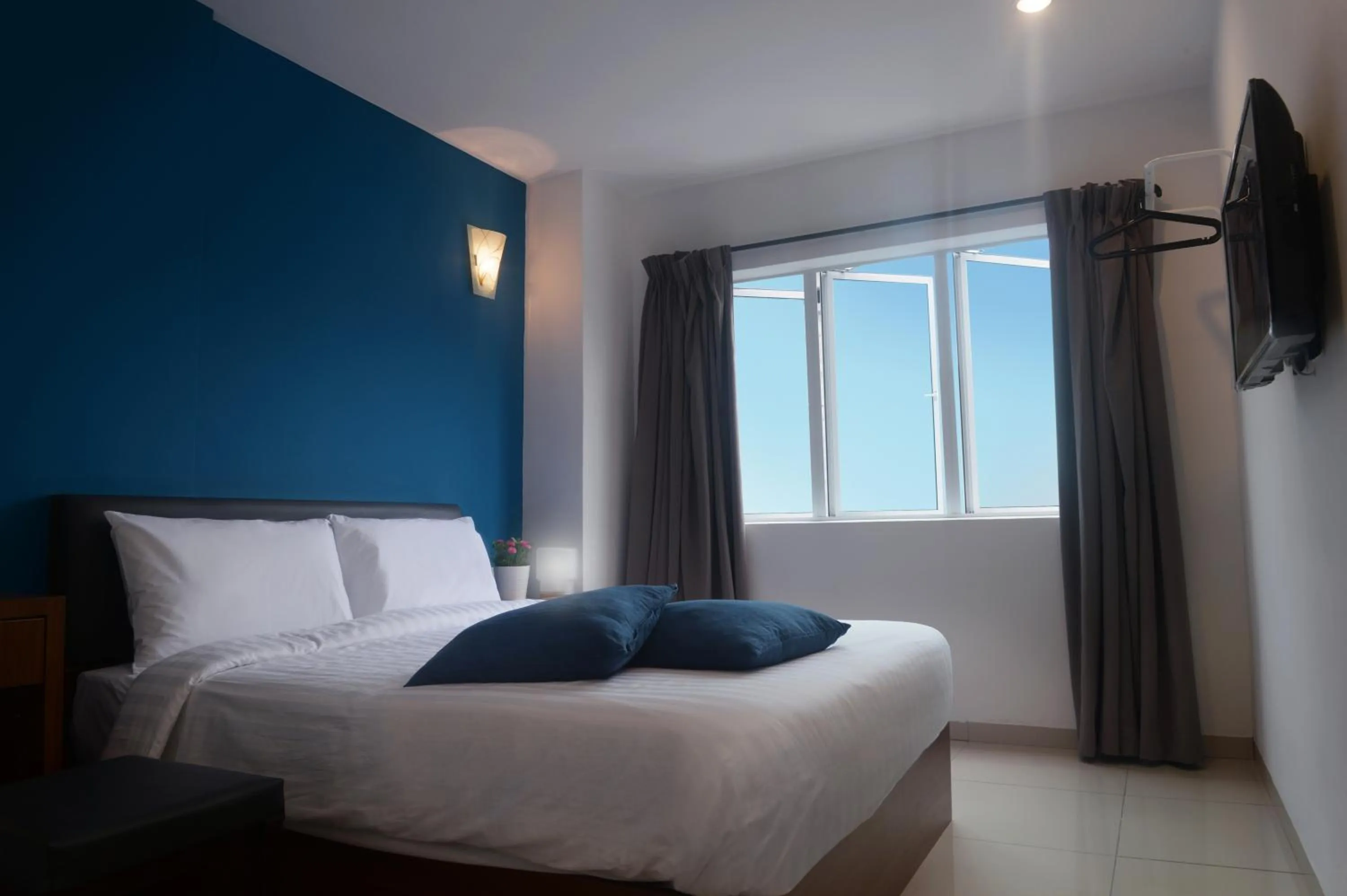 Deluxe Queen Room in Brezza Hotel Sitiawan