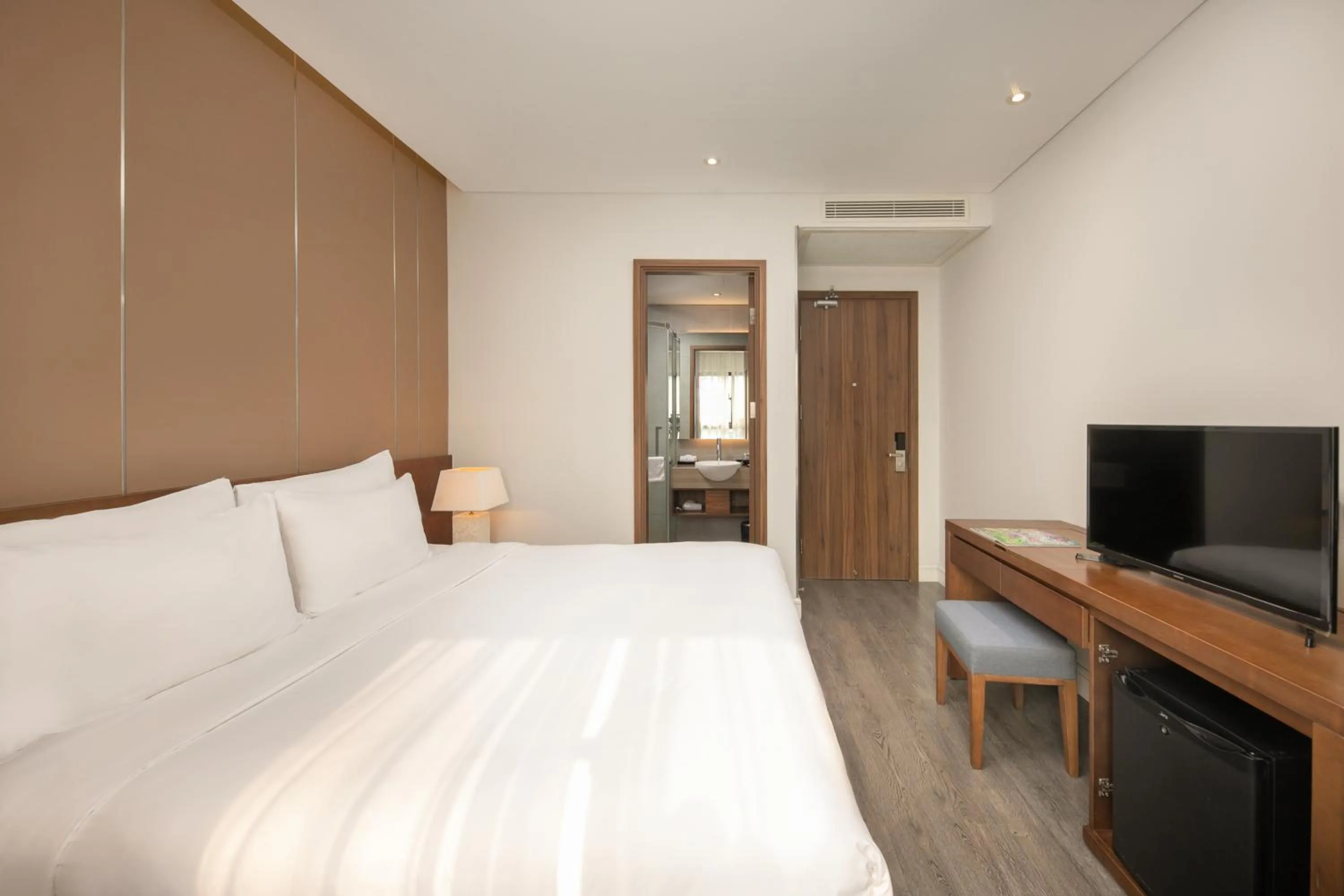 Superior Double Room in Avora Hotel