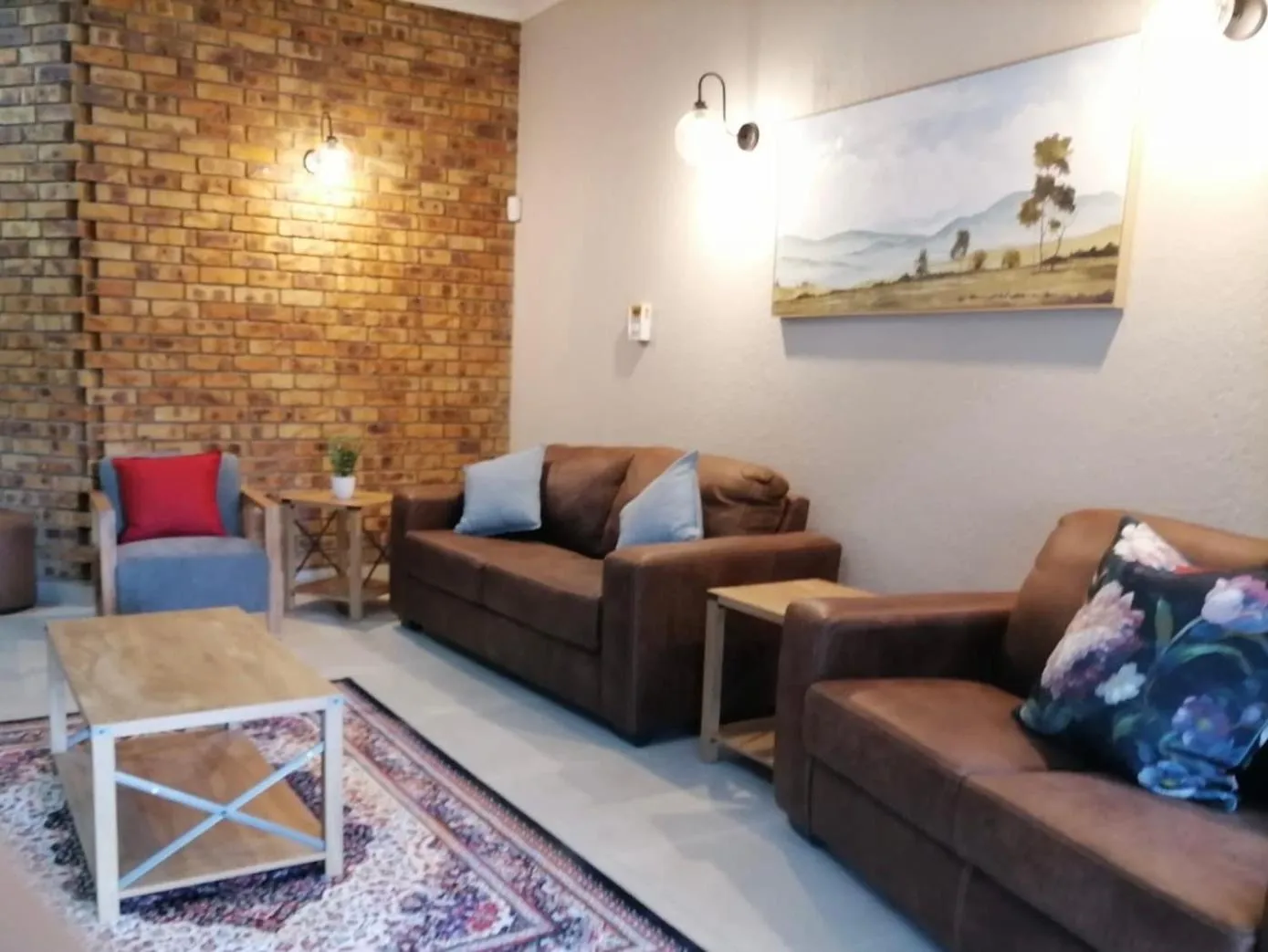 Luxury Holiday Home Two  in Shingalana Guest Lodge