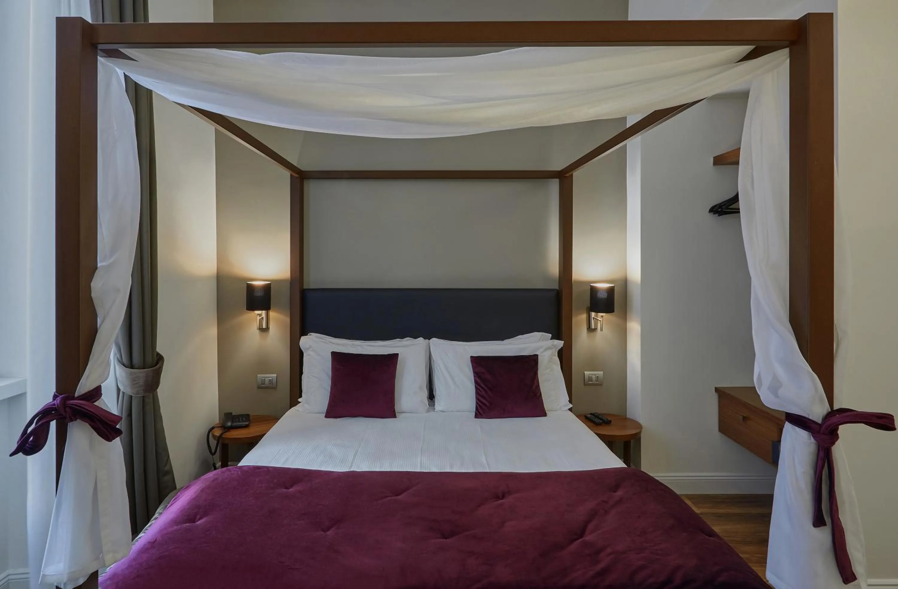 Two Connecting Double Rooms in L'obelisque maison de luxe