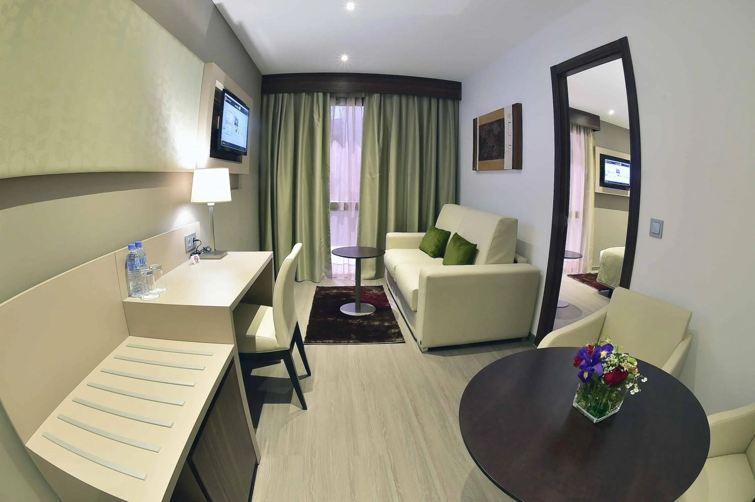 King Suite - single occupancy in AZ Hôtels Vieux Kouba