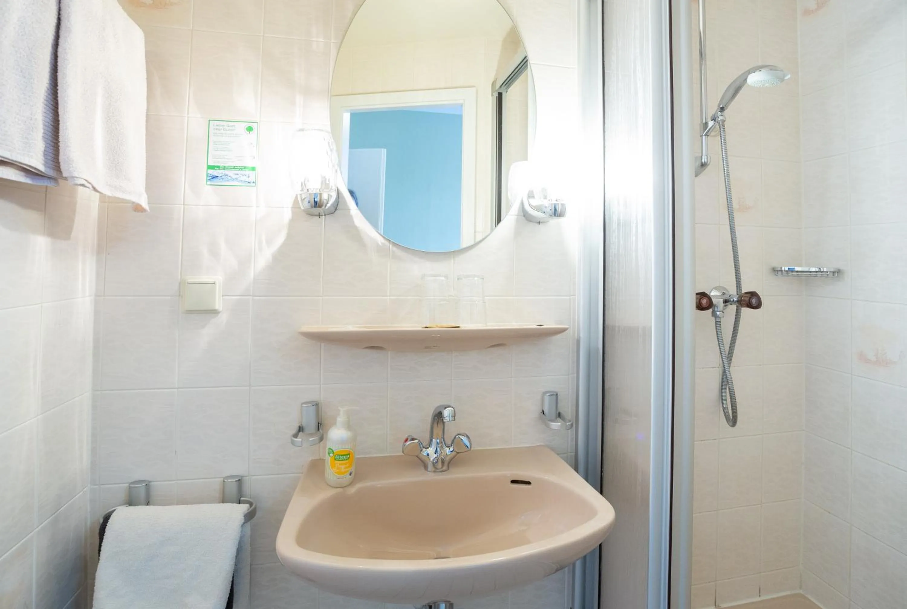 Standard Twin Room in Klosterhotel Walkenried