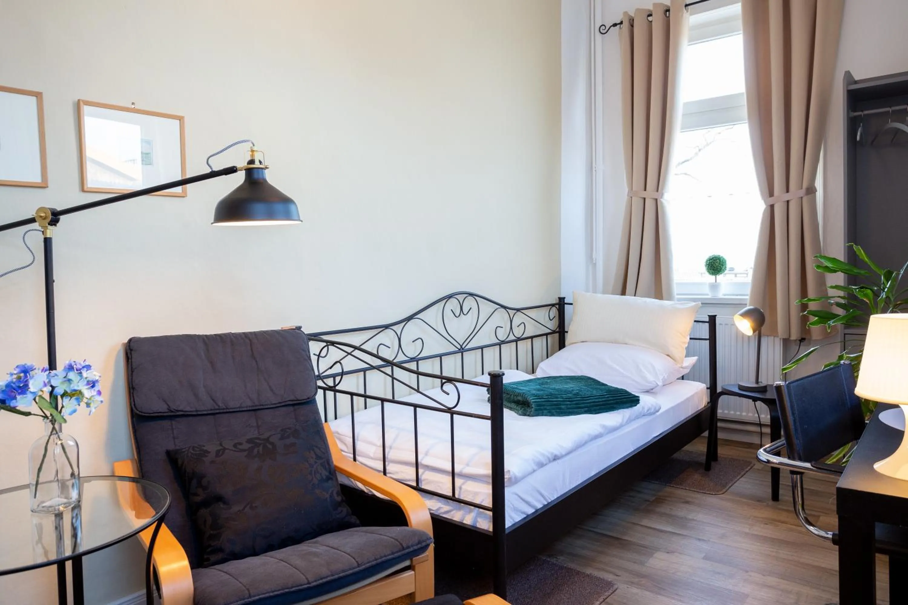 Budget Single Room - single occupancy in Klosterhotel Walkenried