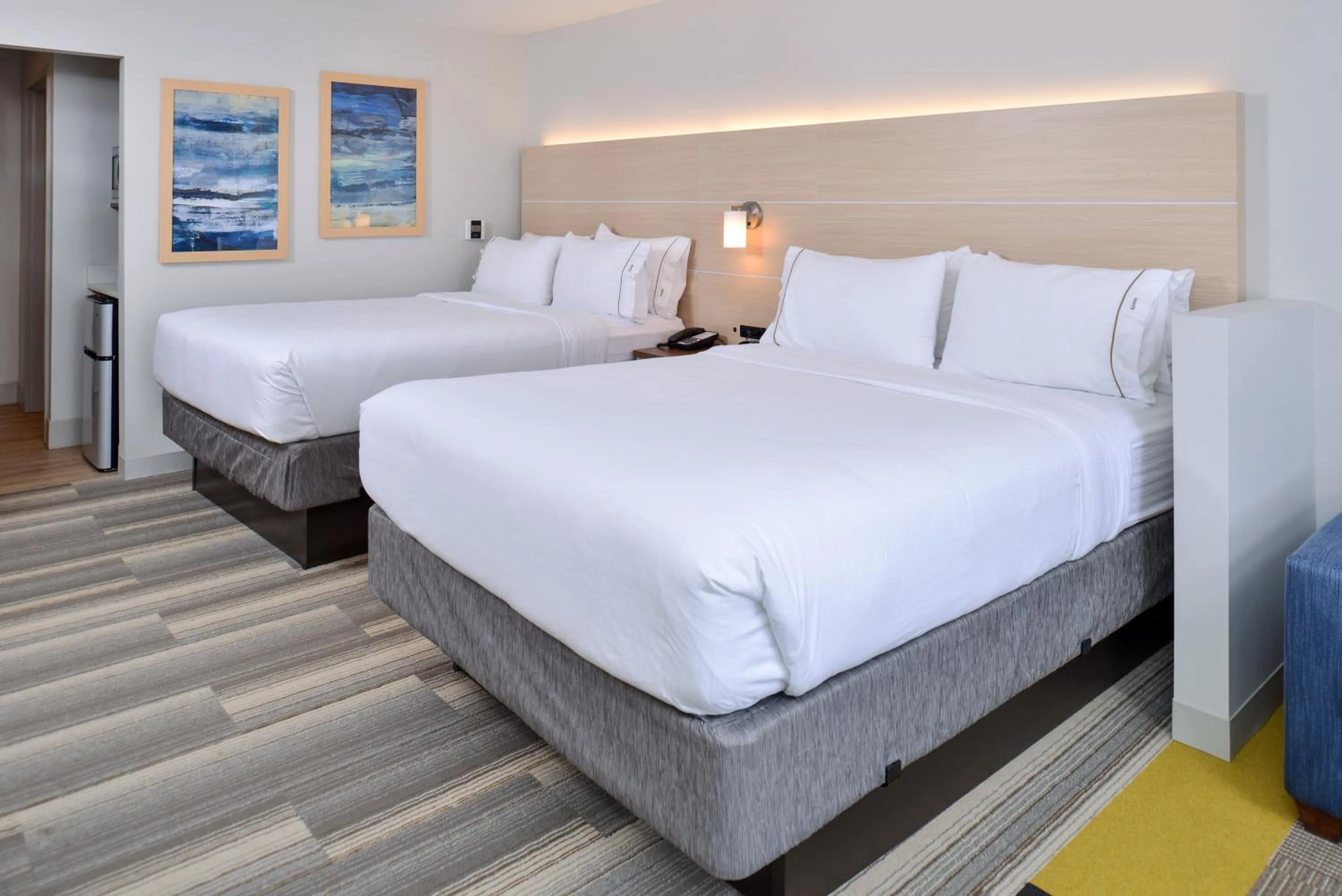 Suite - Hearing Accessible - Non-Smoking in Holiday Inn Express & Suites - Brighton South - US 23 by IHG