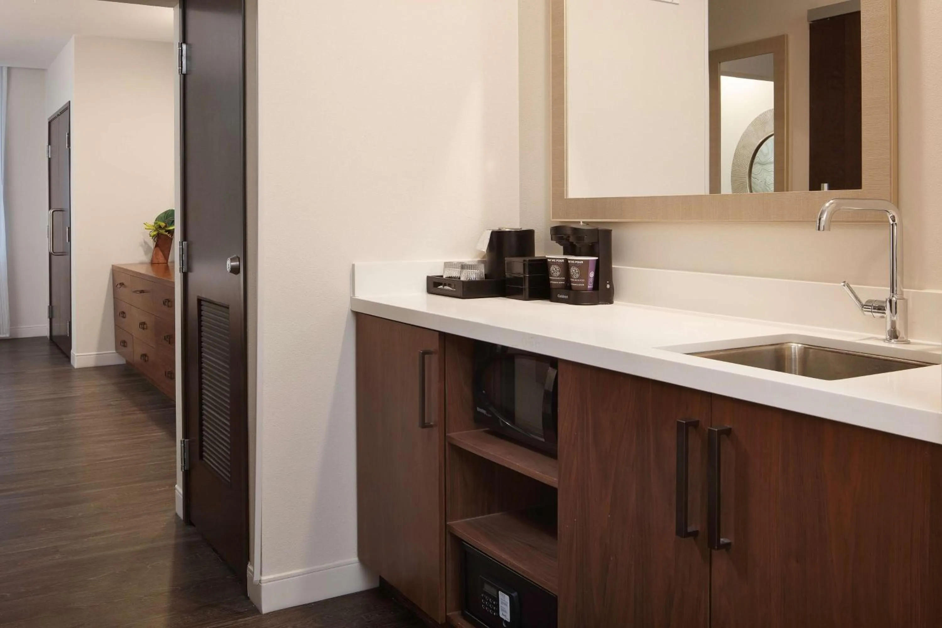 Premium One-Room King Studio Suite in Embassy Suites Amarillo Downtown