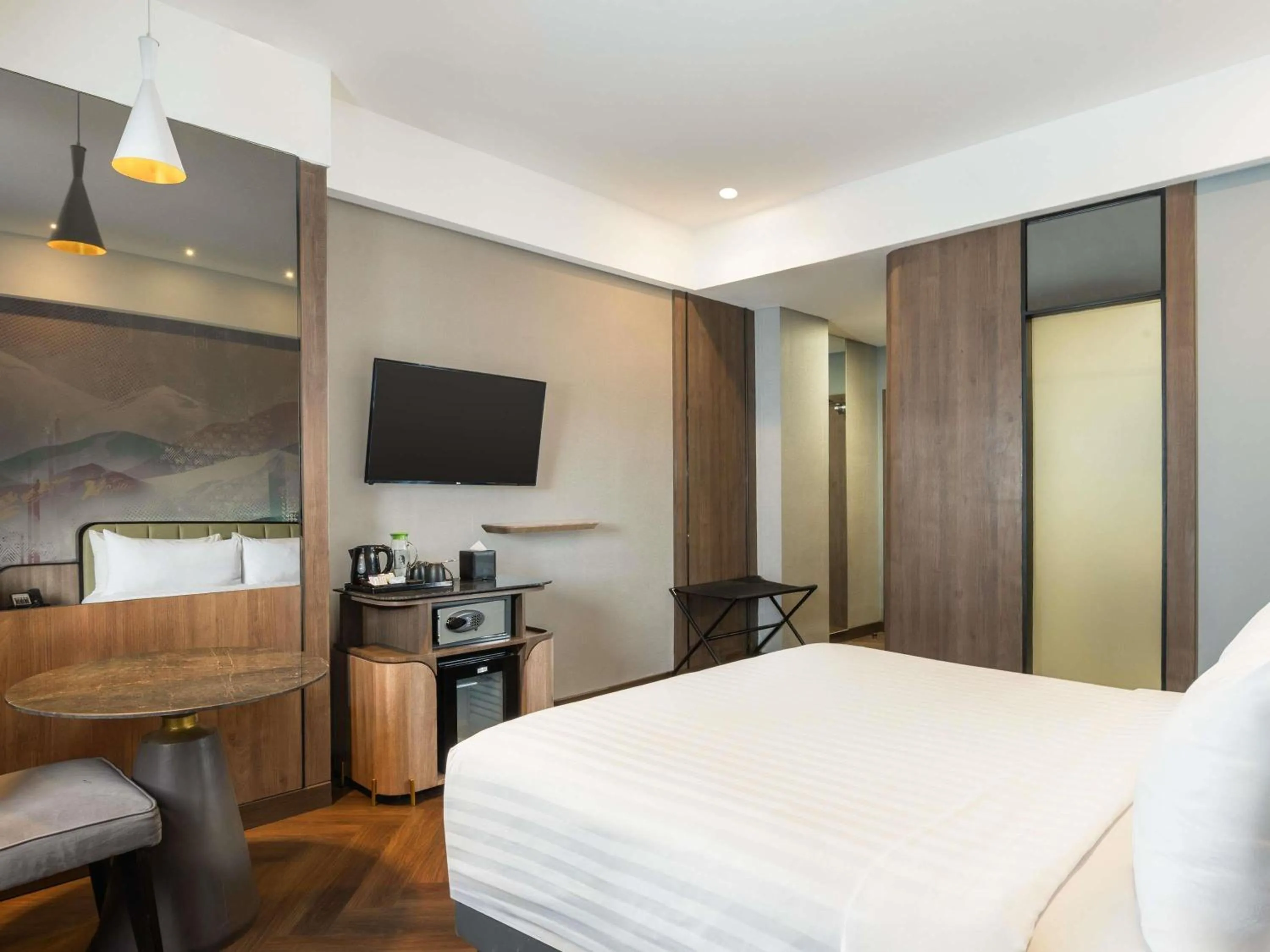 Deluxe King Room in Mercure Jayapura