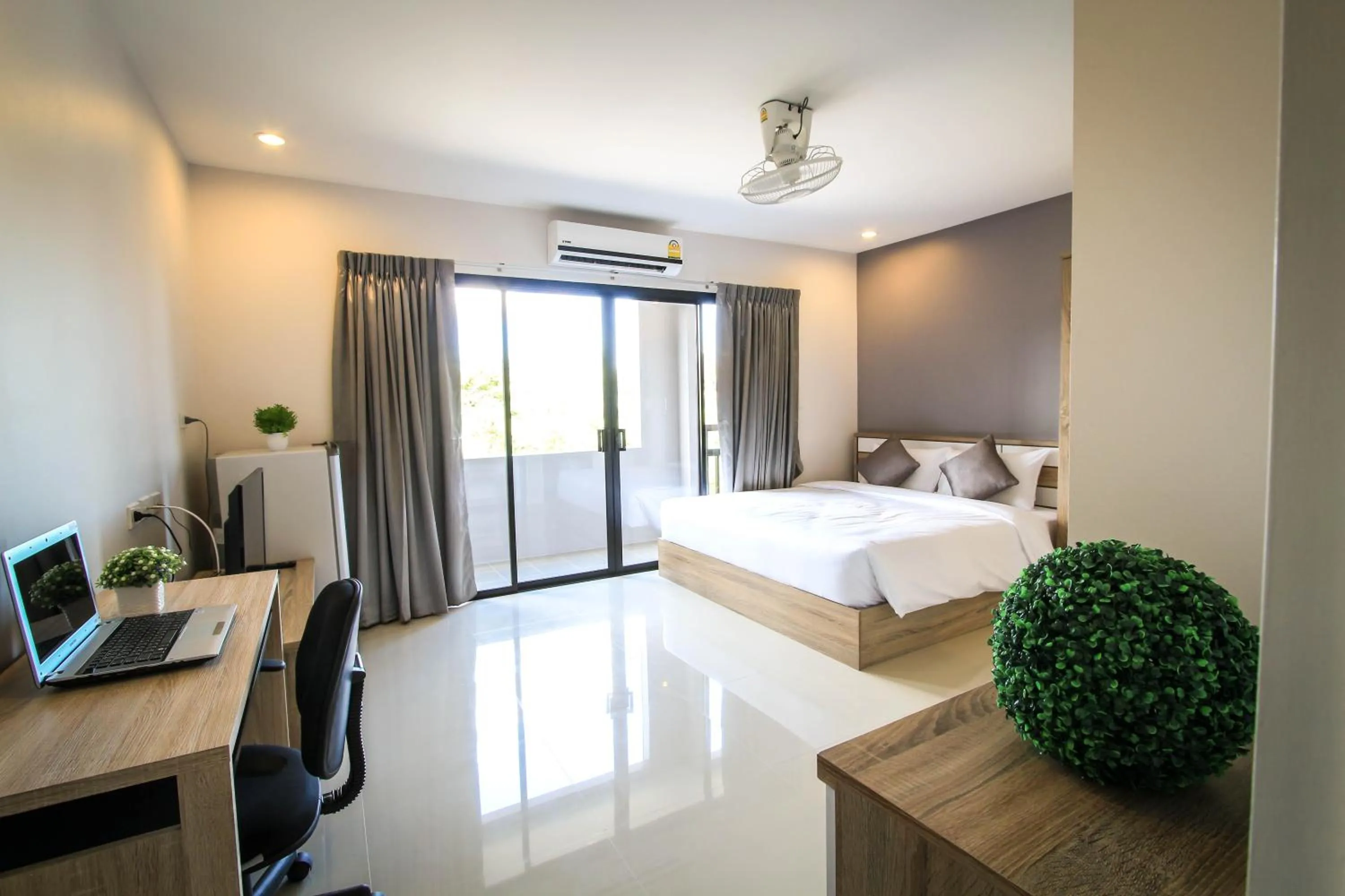 Deluxe Double Room in Vipa House Phuket - SHA Extra Plus