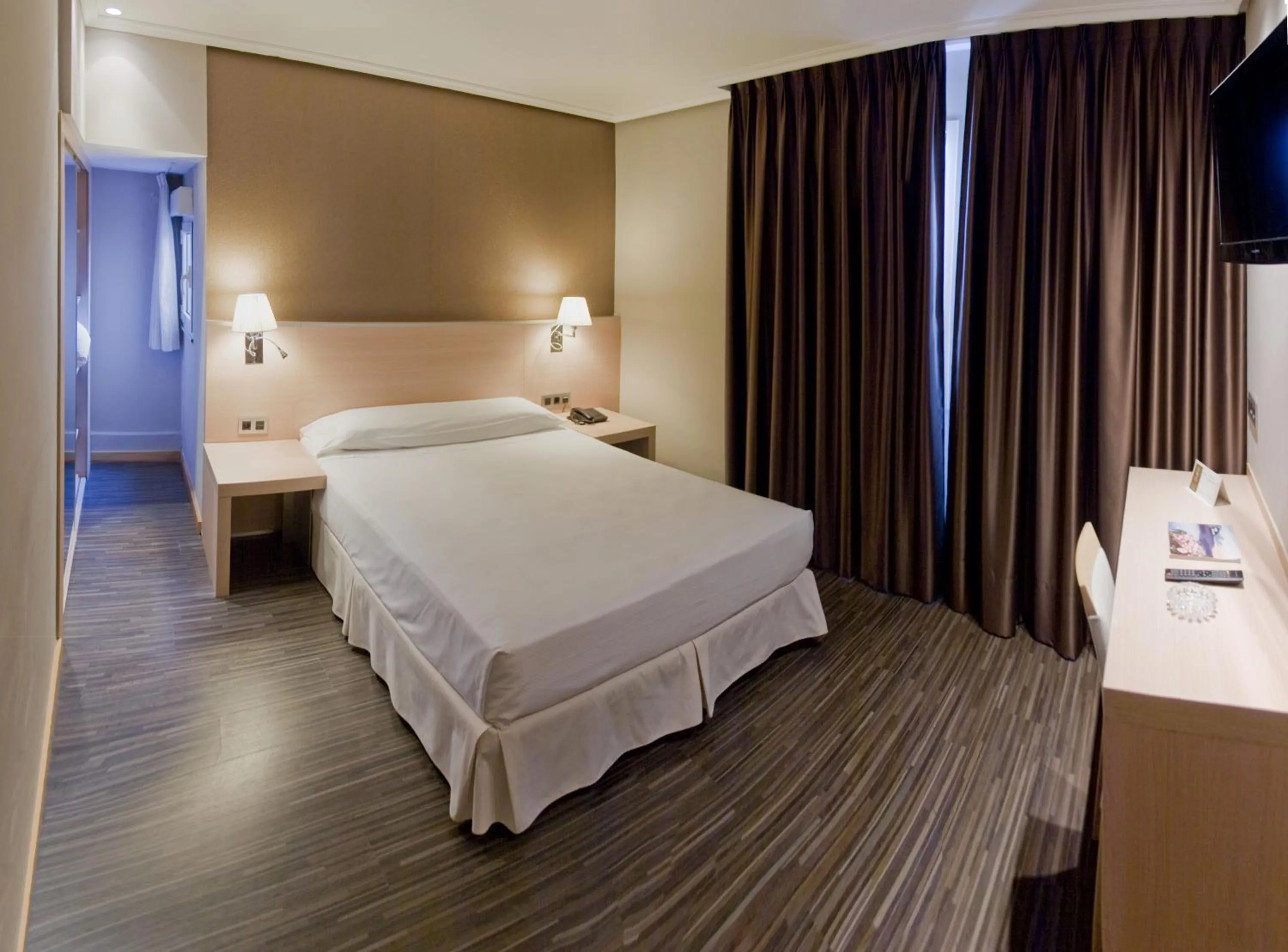 Superior Double or Twin Room in Hotel Asturias