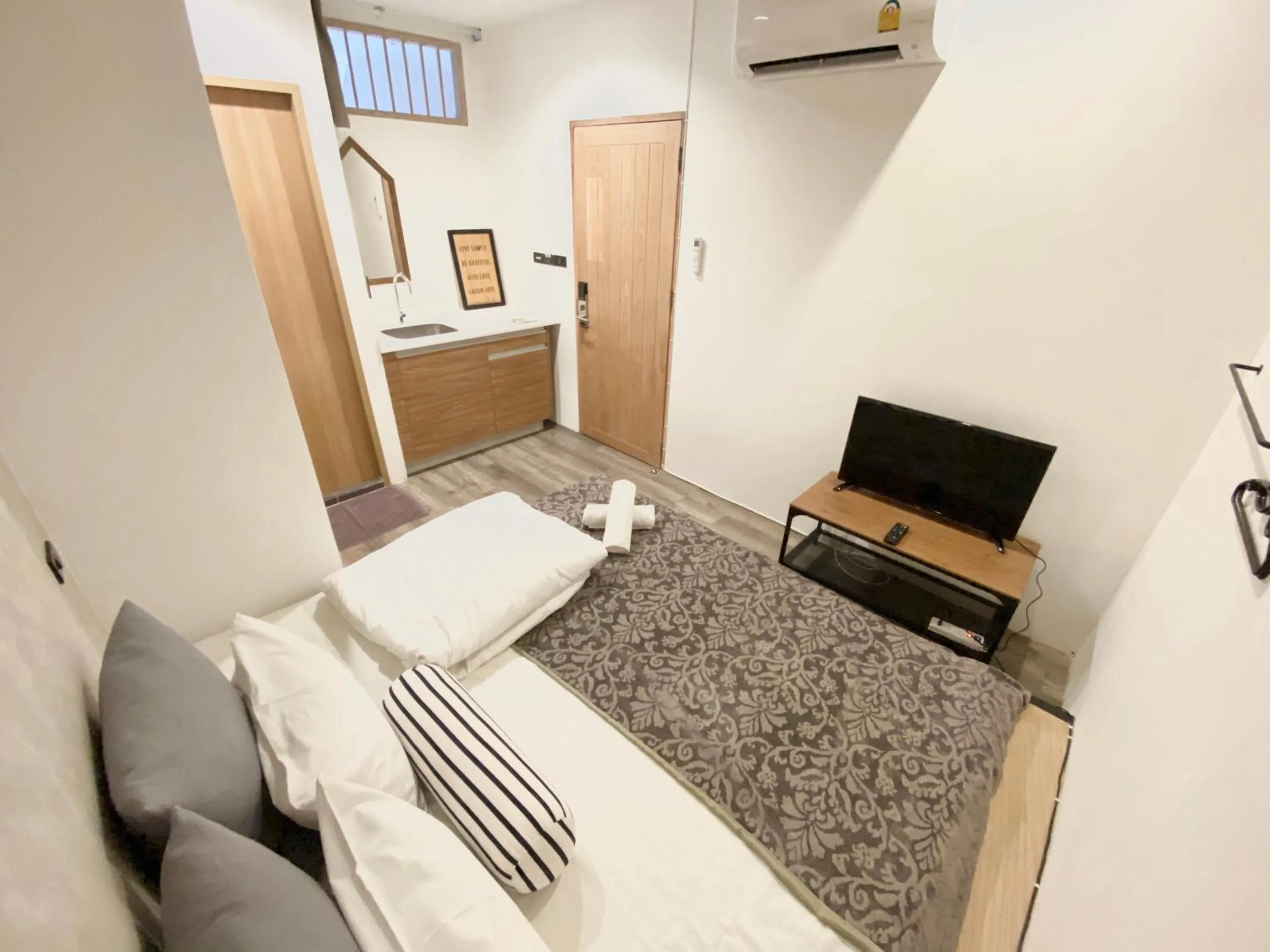 Double Room with Private Bathroom in Vann Bangkok Boutique House