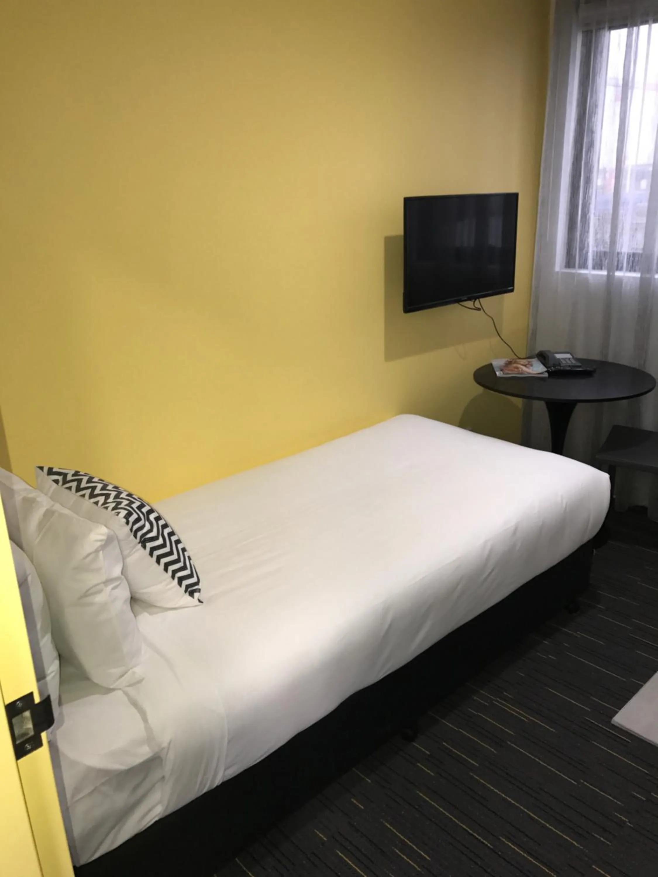 Single Room in Value Suites Green Square