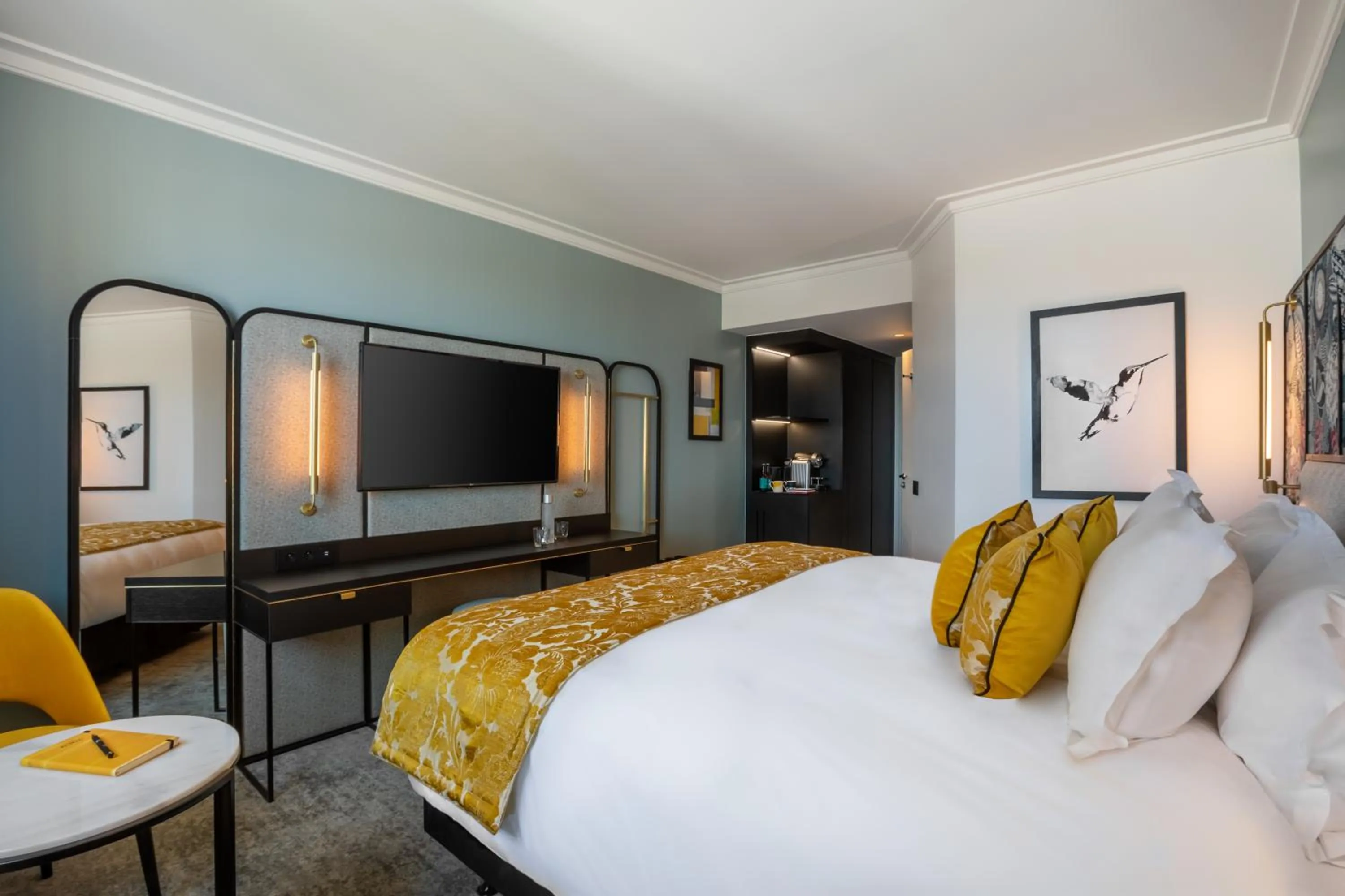 Standard Room in voco Paris Montparnasse by IHG