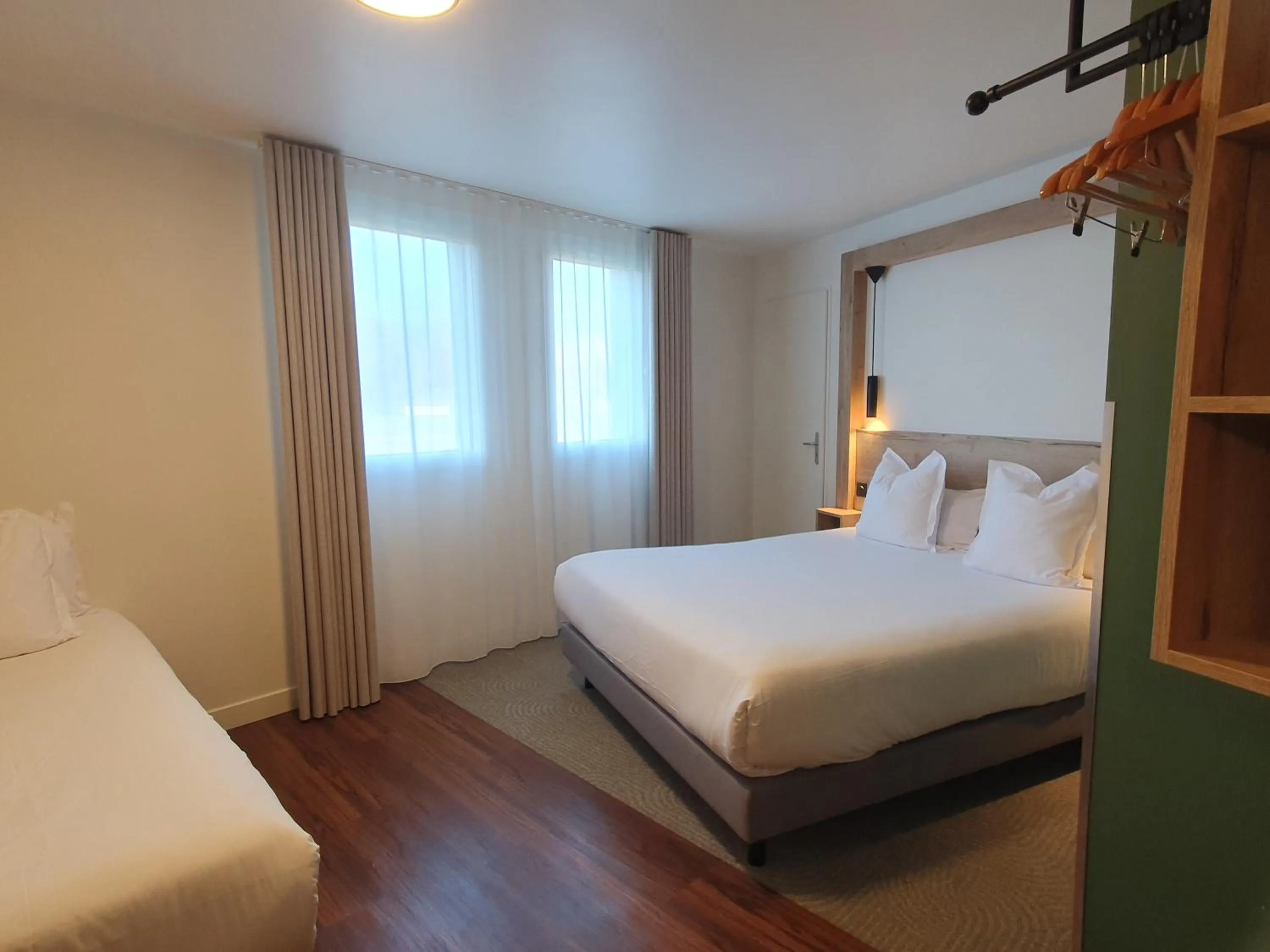 Family Room with One Queen Bed and One Single Bed - Non-Smoking in Best Western Kobalt Annecy Nord - Epagny