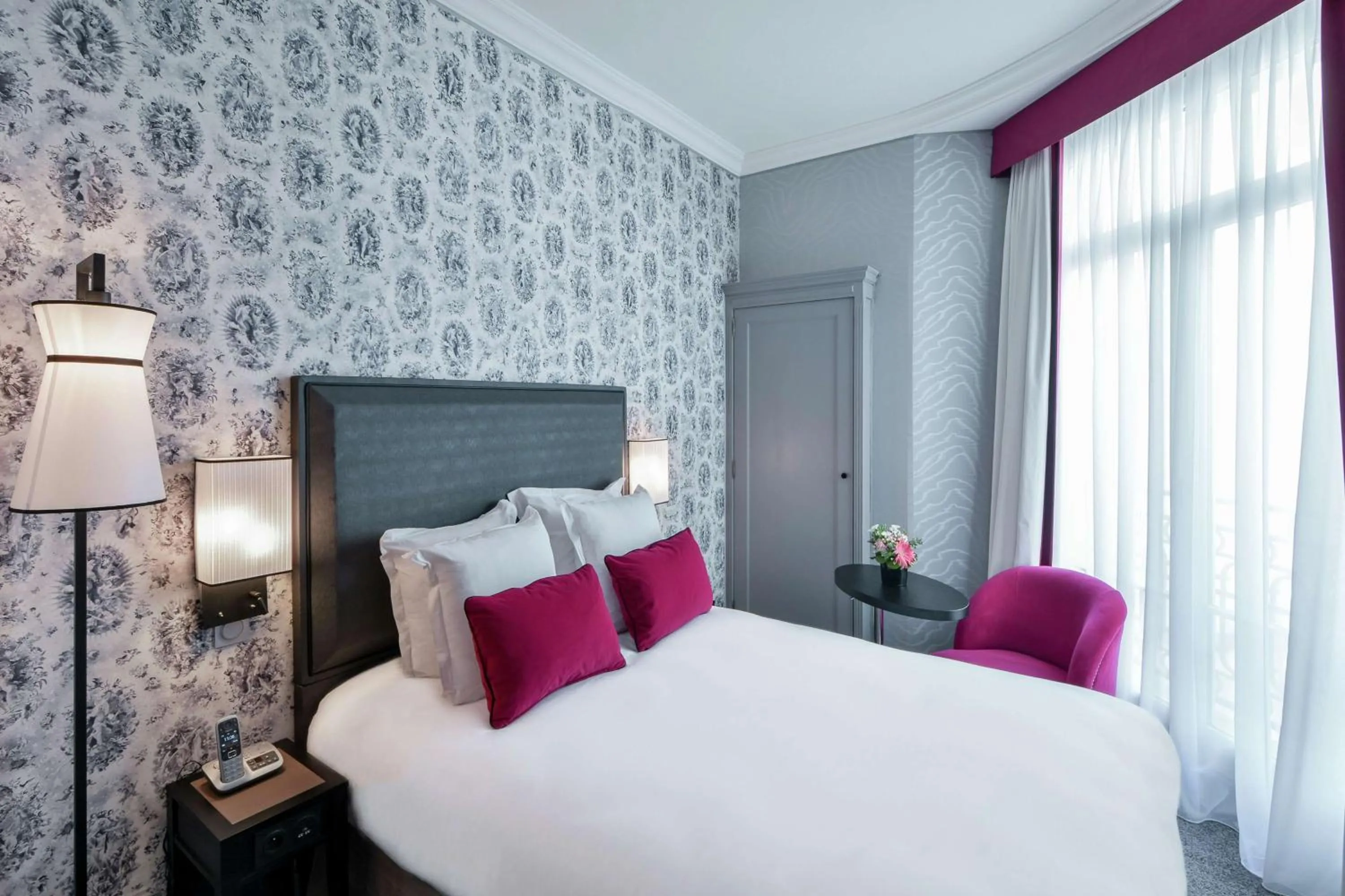 Classic Room in Maison Astor Paris, Curio Collection by Hilton