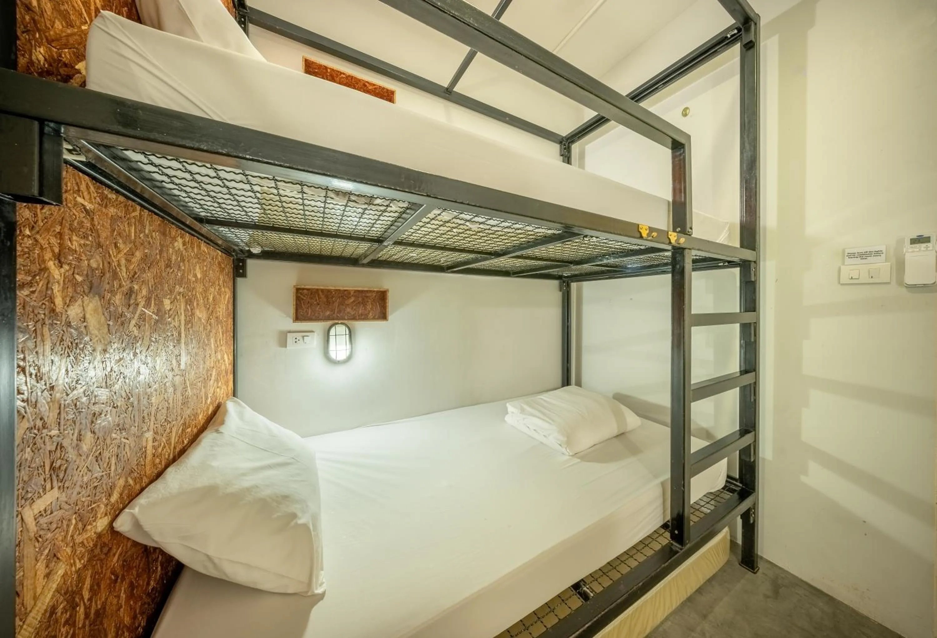 Private Room with Bunk Beds and Shared Bathroom in RALPH Bangkok