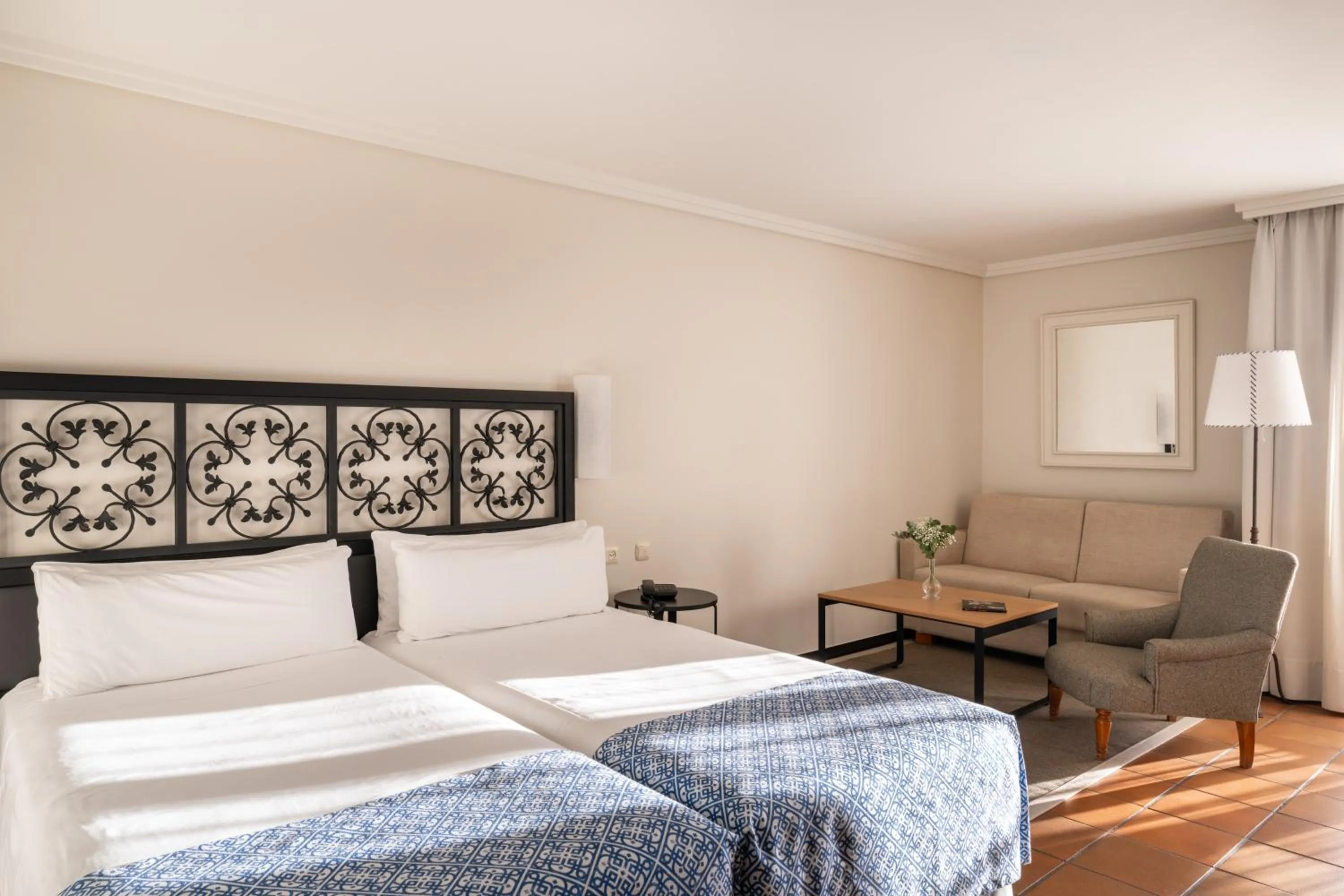 Double Standar Room (3 Adults) in Parador de Málaga Gibralfaro