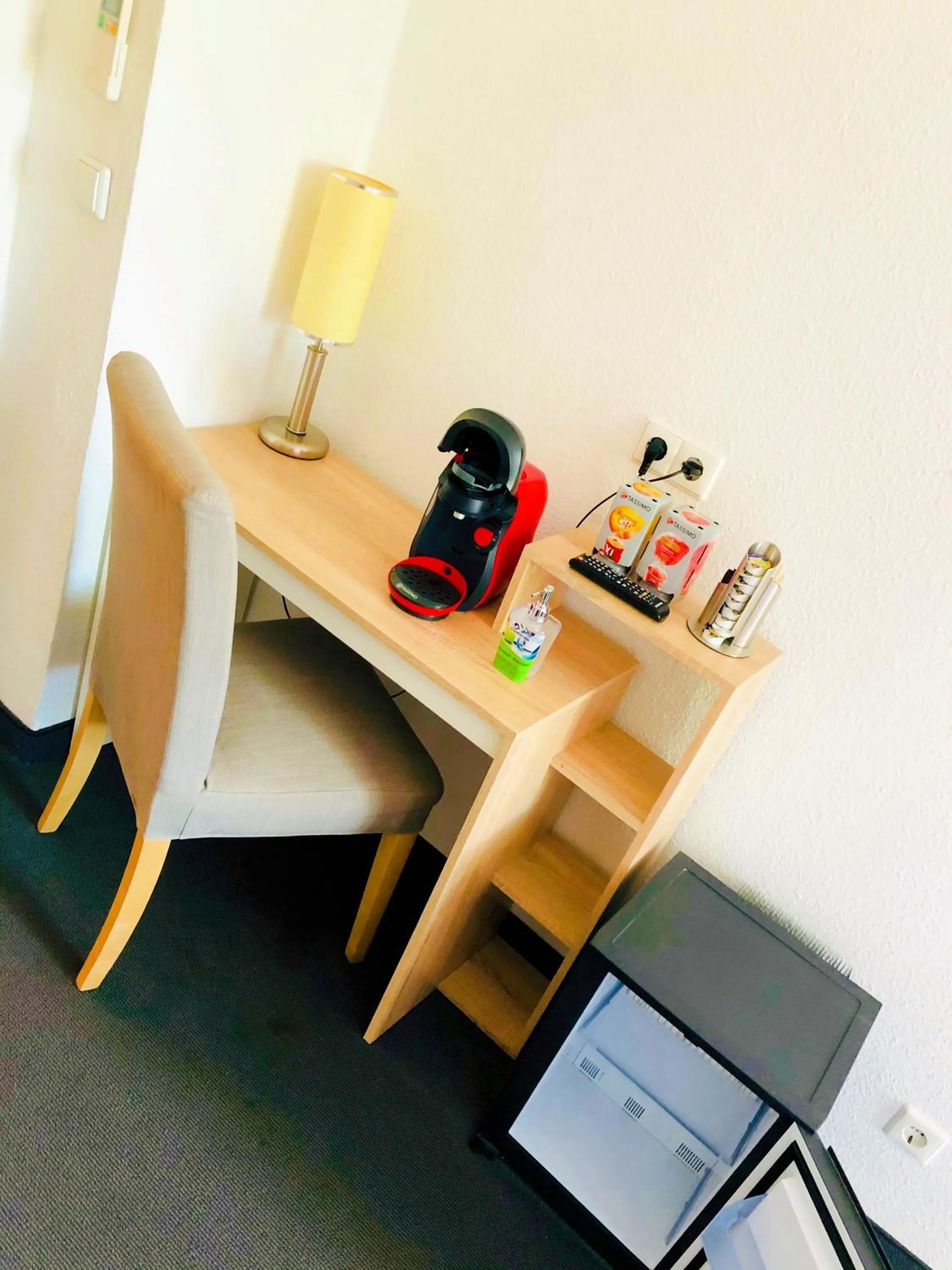 Small Single Room in Botschaft