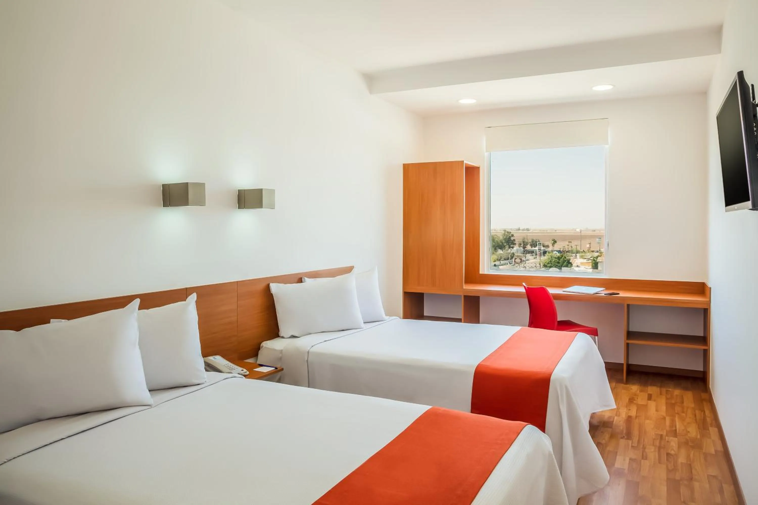 Superior Twin Room in One Mexicali