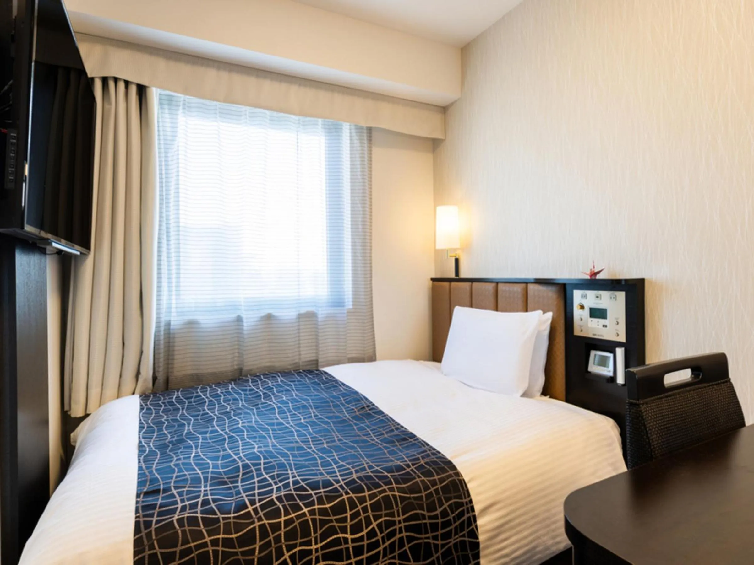 Single Room - Non-Smoking in APA Hotel Namba Ekihigashi