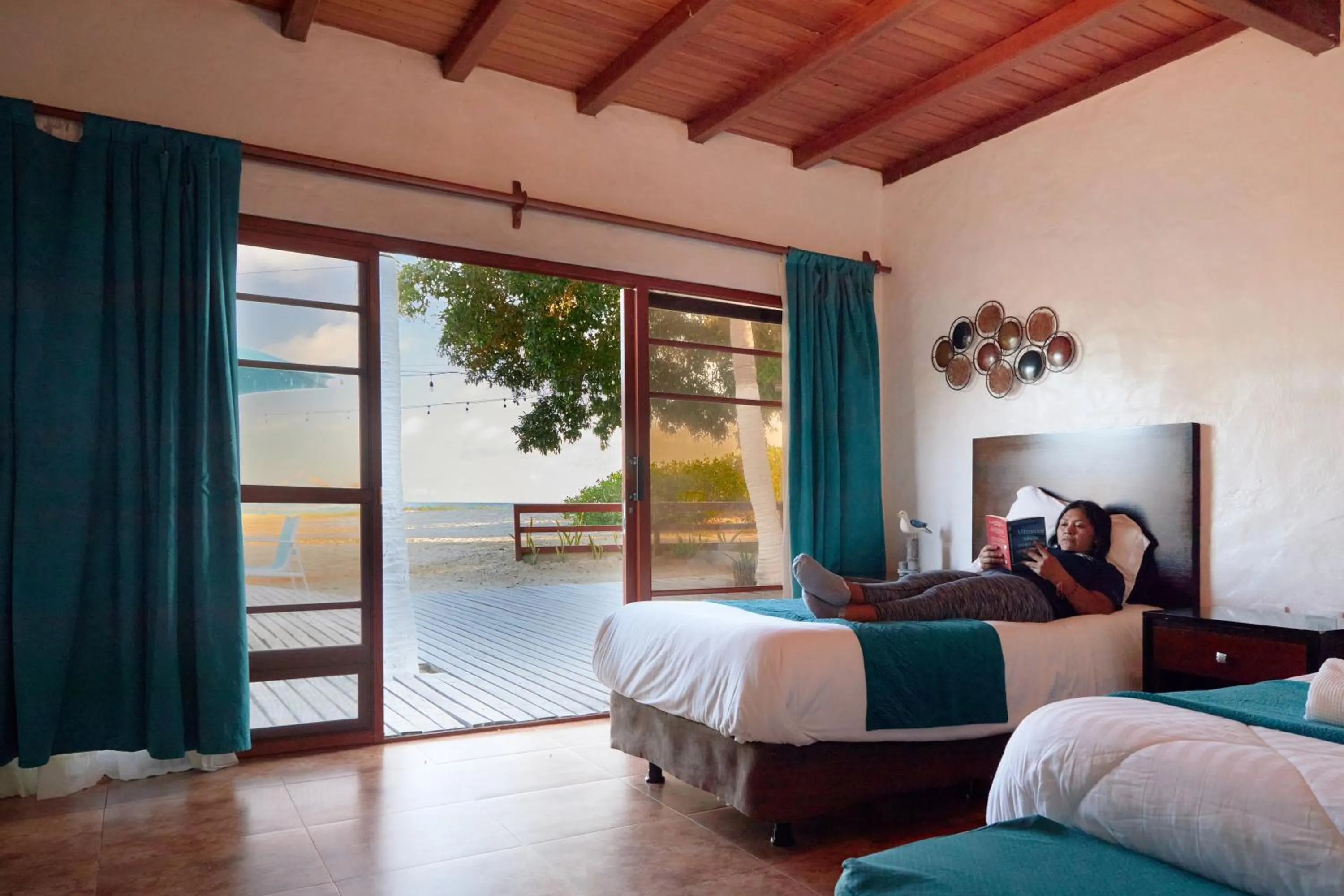 Deluxe Double Room with Sea View in Hotel Isamar Galapagos Beachfront