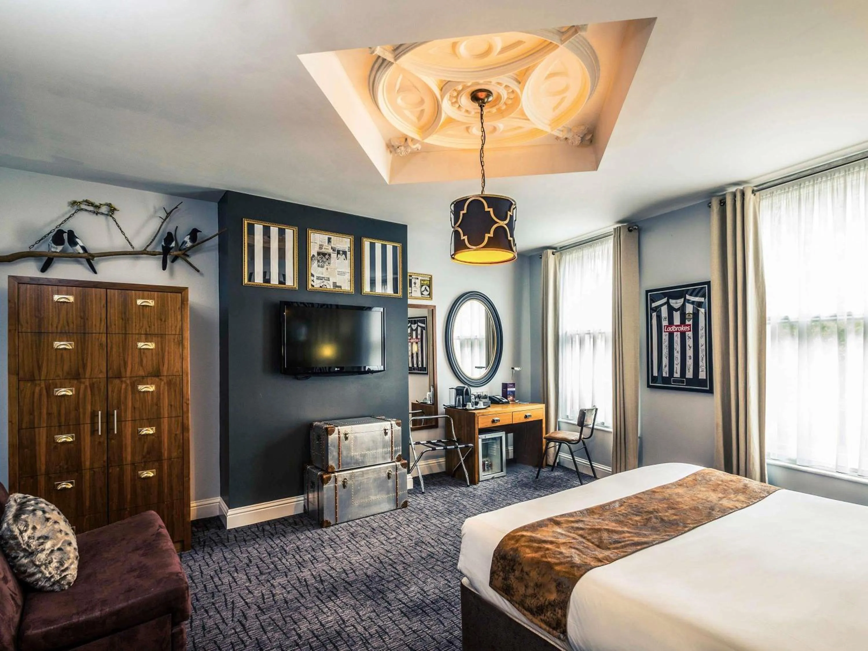 Privilege King Room in Mercure Nottingham City Centre Hotel