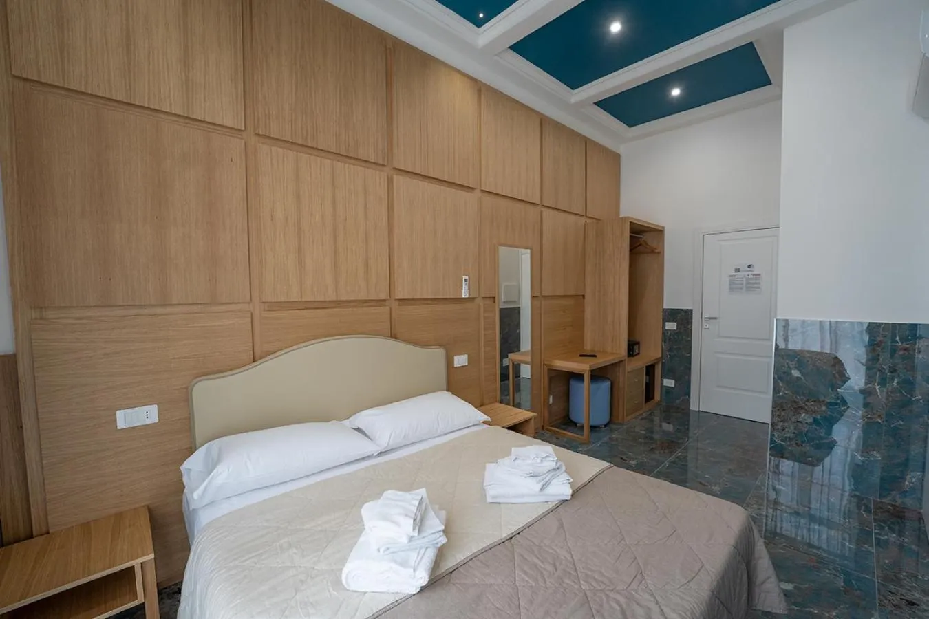 Suite with City View in PC Boutique H Napoli Centro, by ClaPa Group