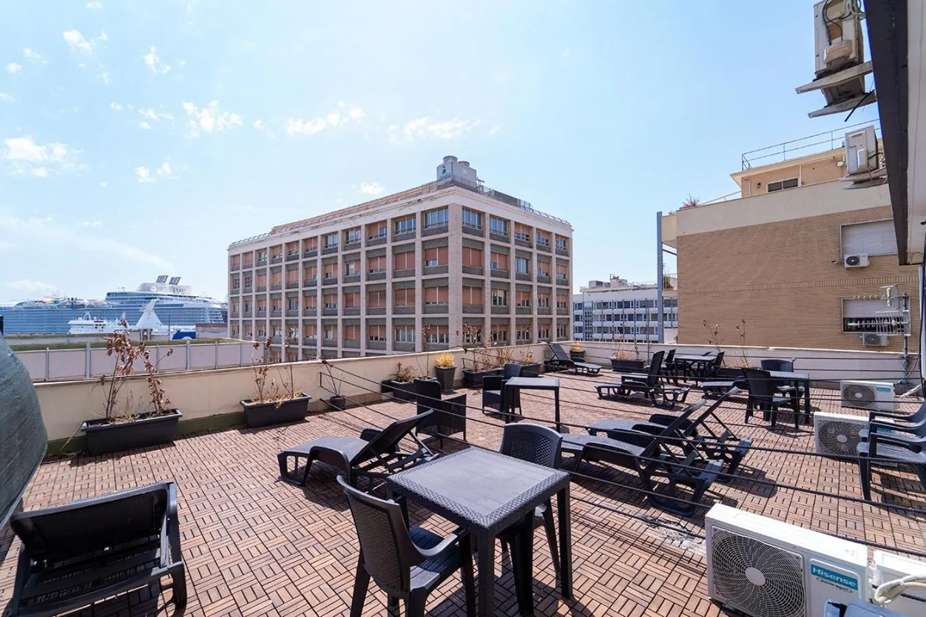 Deluxe Double Room with Side Sea View in PC Boutique H Napoli Centro, by ClaPa Group