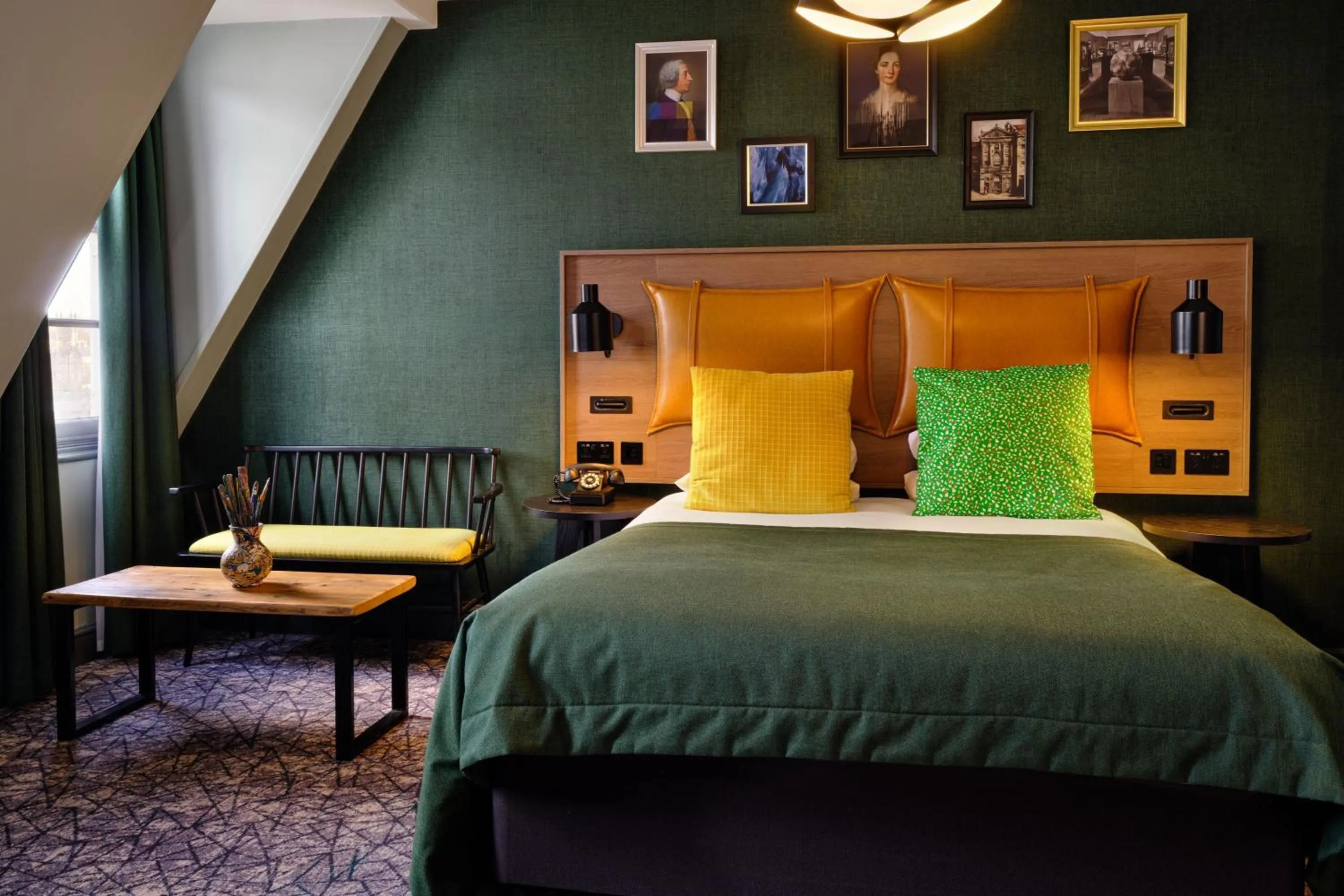 Gallery Family, Guest room, 1 King, Sofa bed in Abbey Hotel Bath, a Tribute Portfolio Hotel