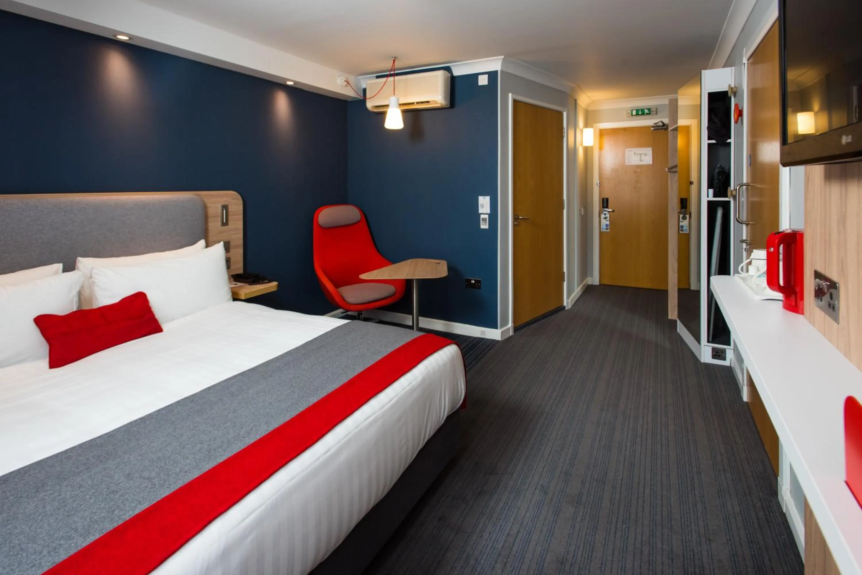 Standard Double Room with Free Hot Breakfast in Holiday Inn Express Edinburgh - Leith Waterfront by IHG