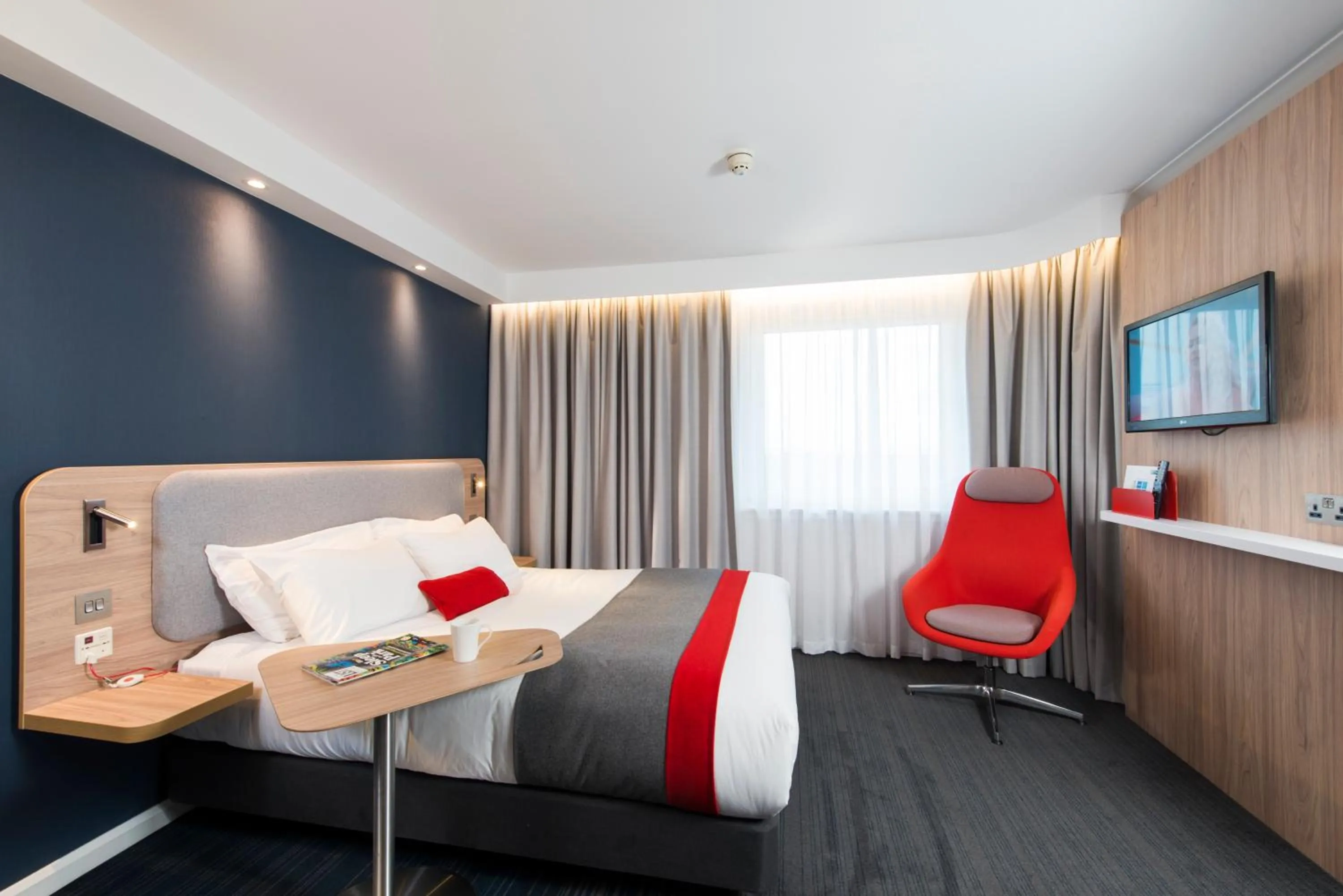Double Room with Free Hot Breakfast - Accessible in Holiday Inn Express Edinburgh - Leith Waterfront by IHG