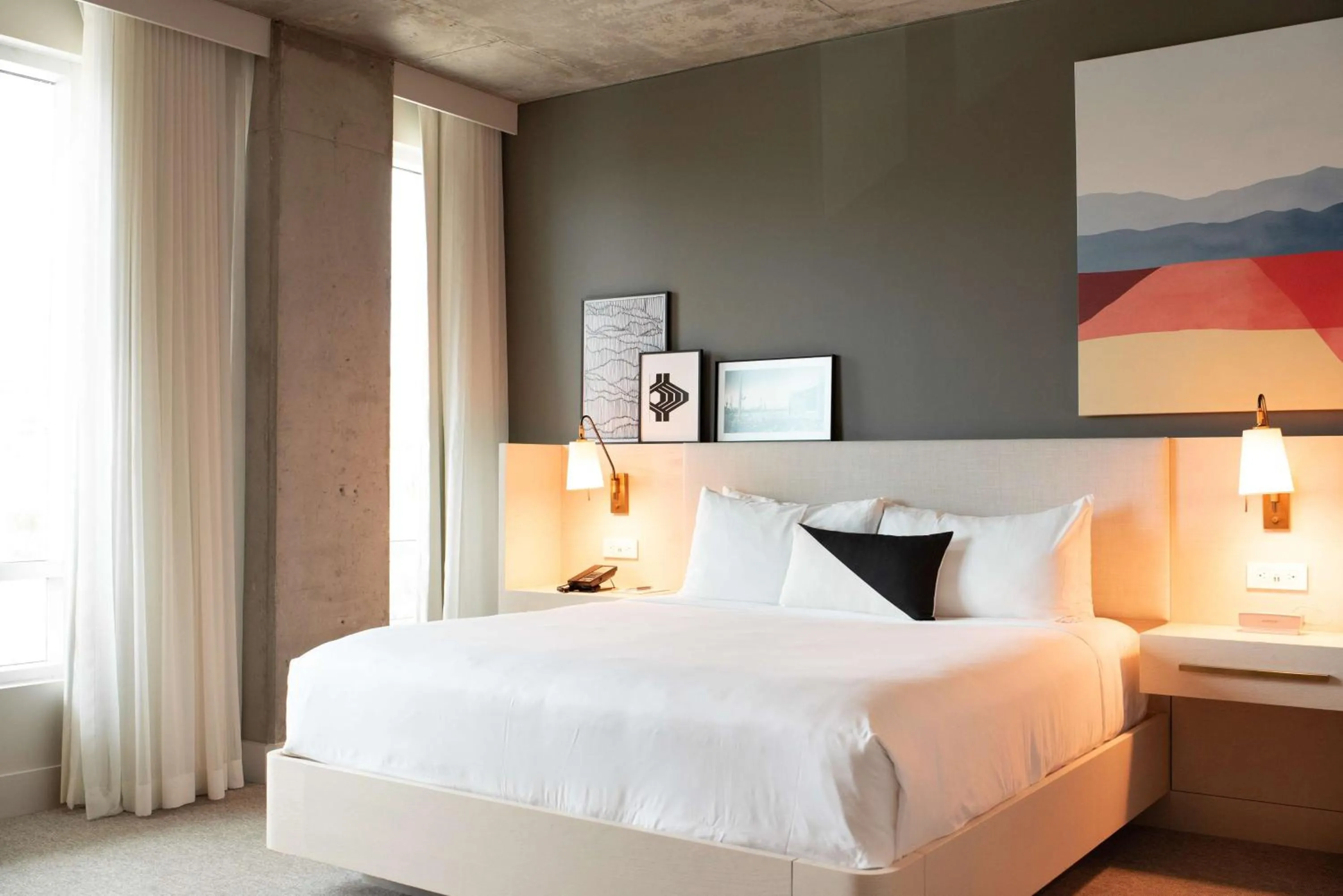 Accessible Signature Deluxe King in Mountain Shadows Resort Scottsdale