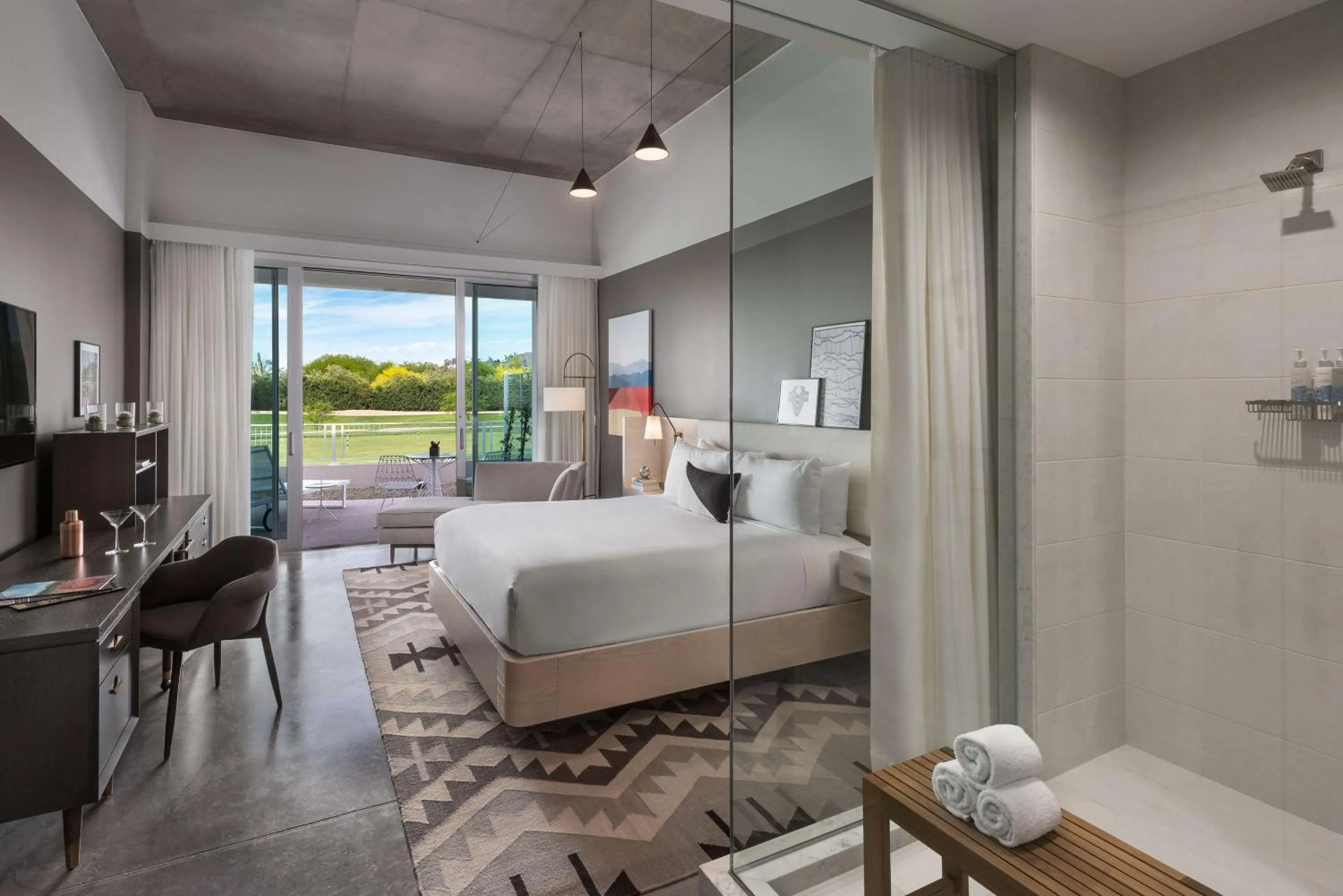 Garden Premium King in Mountain Shadows Resort Scottsdale