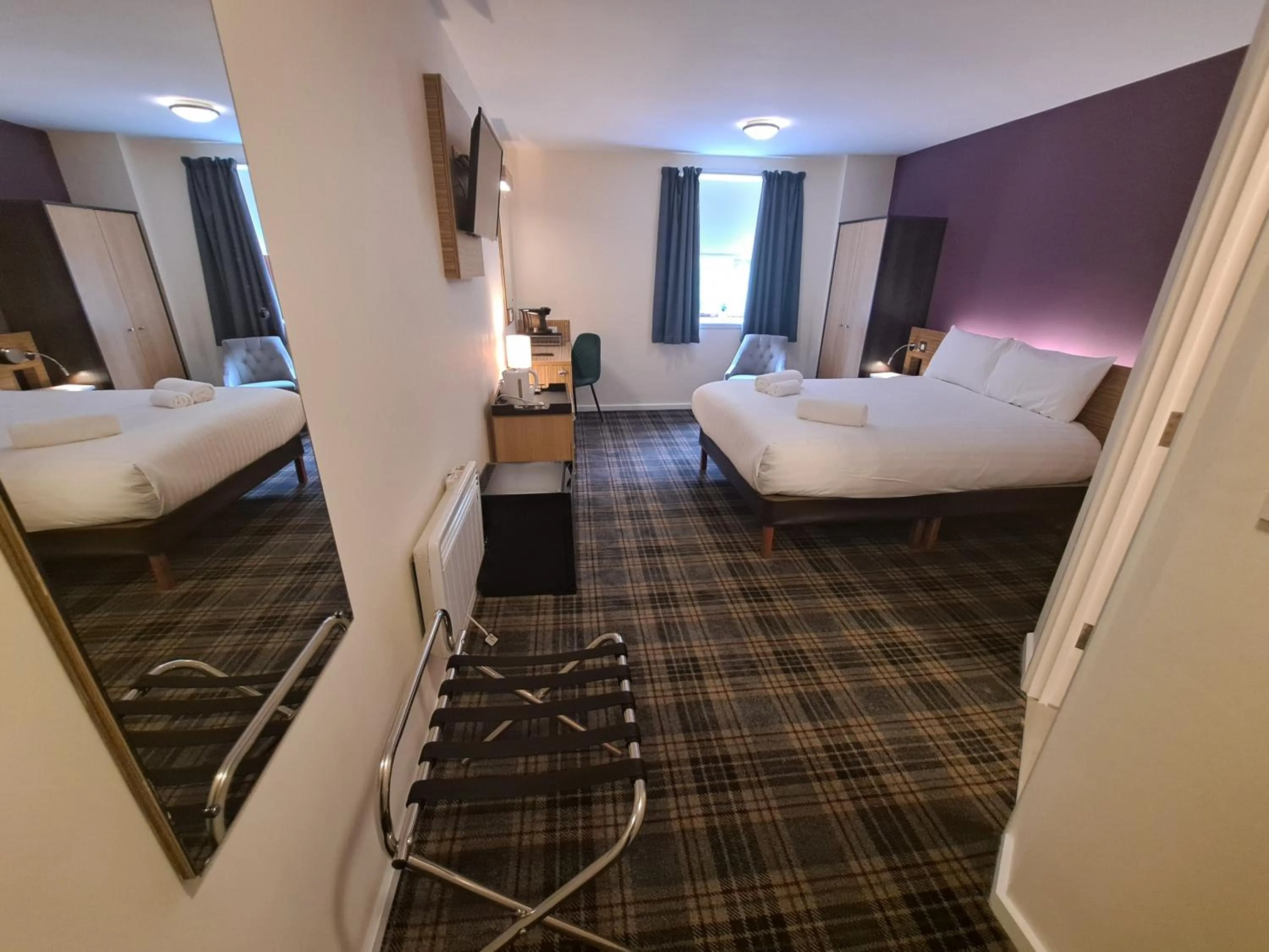 Superior Double or Twin Room in Britannia Edinburgh Hotel