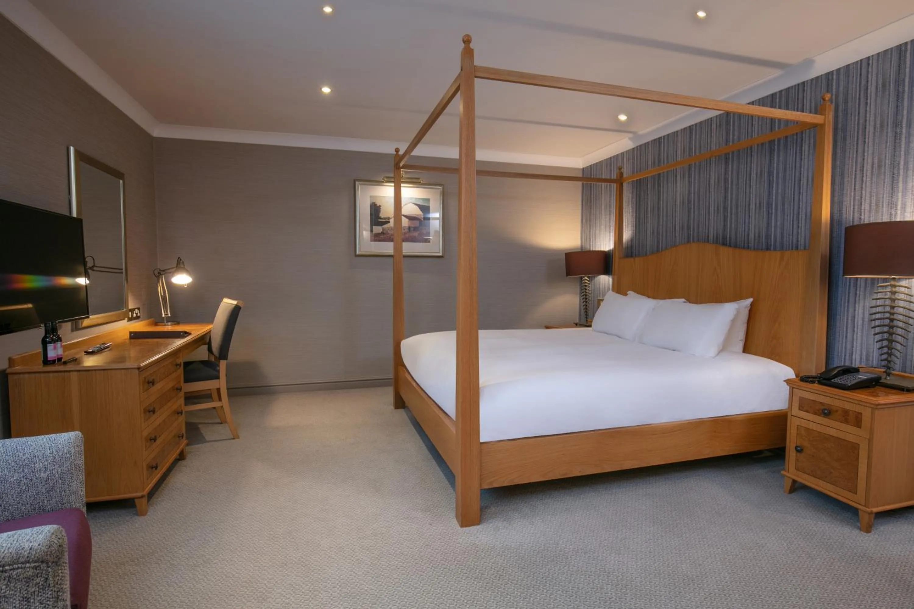 Junior King Suite in Forest Pines Hotel, Spa & Golf Resort