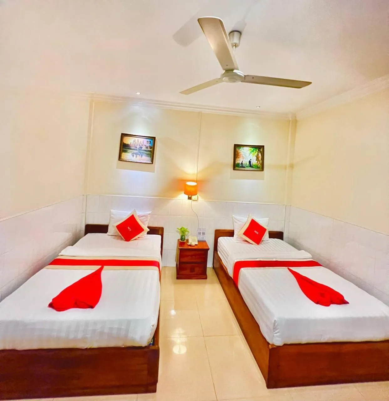 Twin Room in Nice Guesthouse