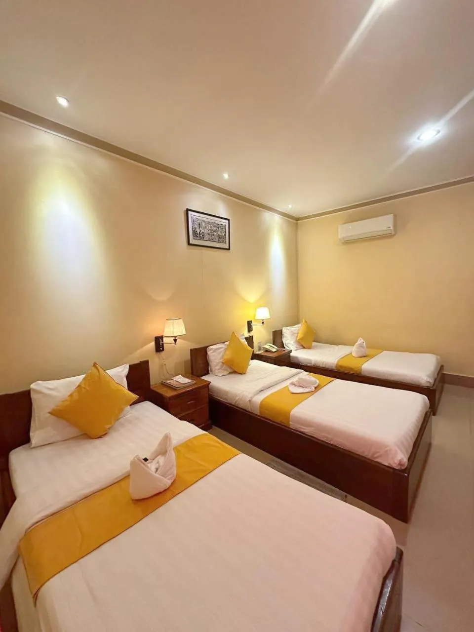 Triple Room in Nice Guesthouse