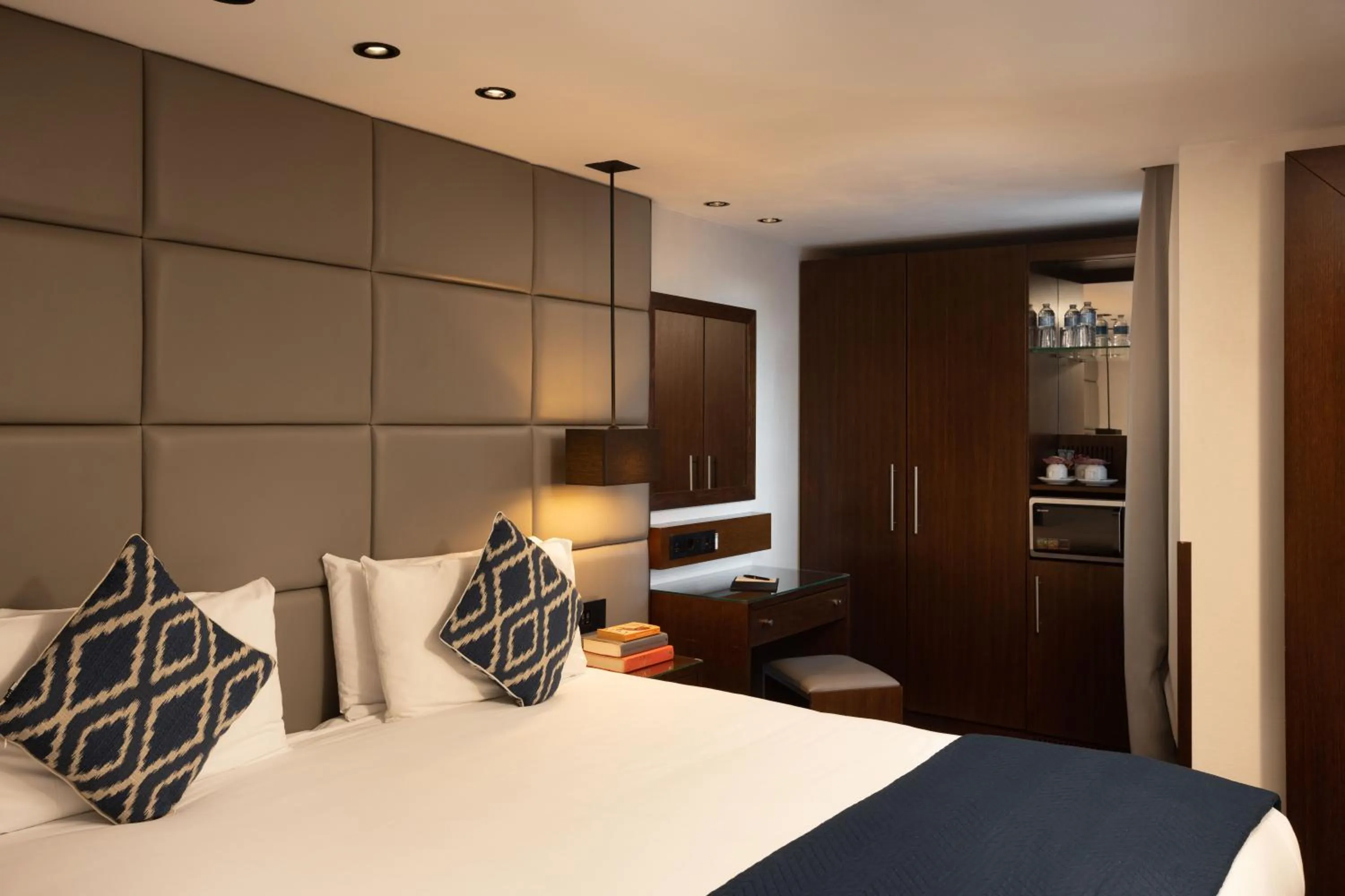 Deluxe Triple Room in Montcalm Chilworth Townhouse, Paddington