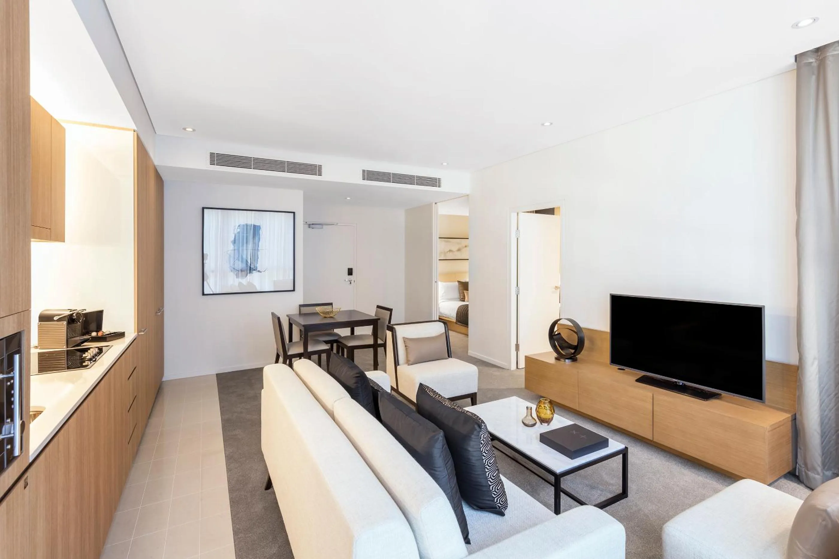 Premier 2 Queen in SKYE Hotel Suites Parramatta