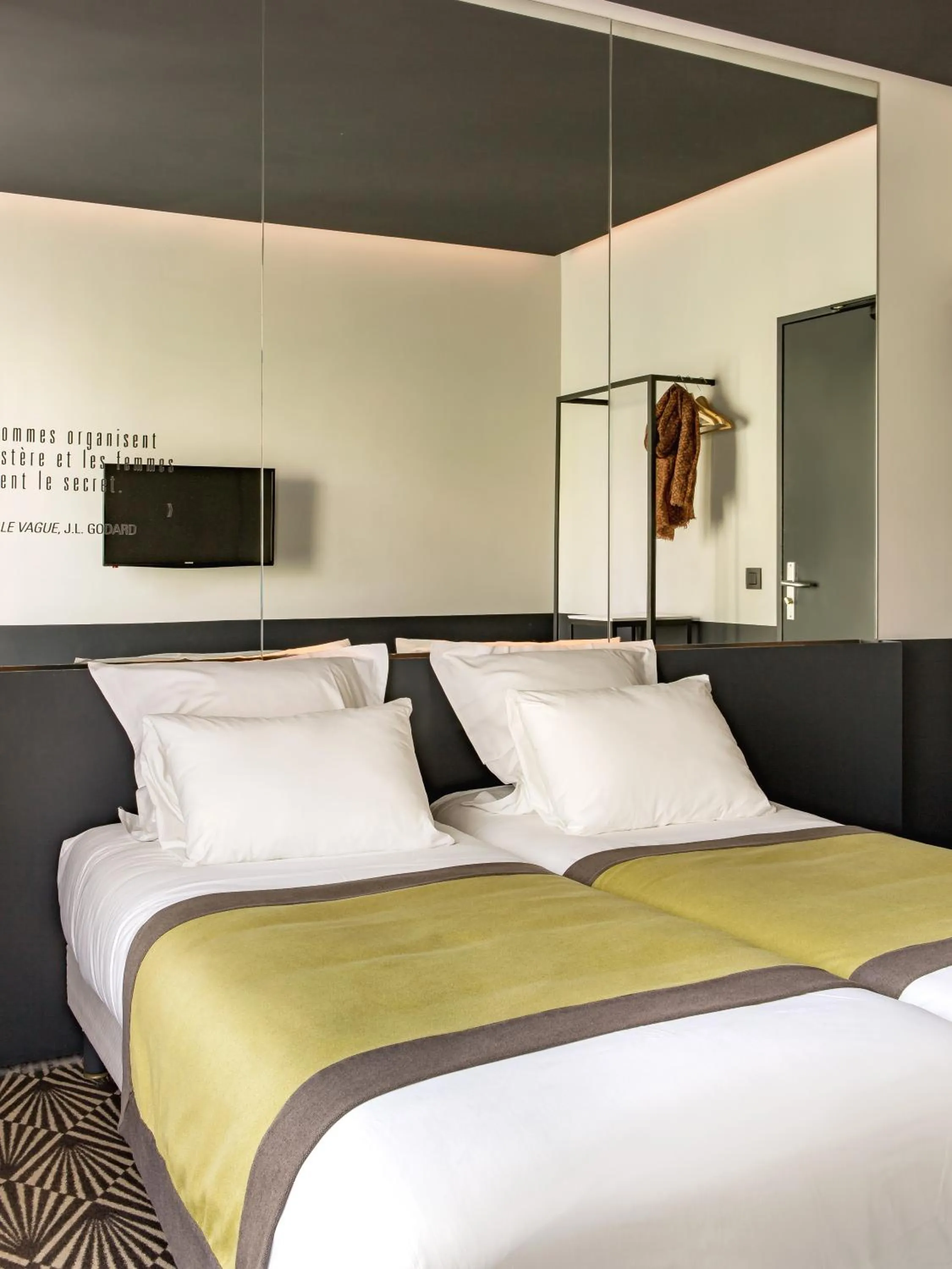 Twin Room in Hôtel Gaston