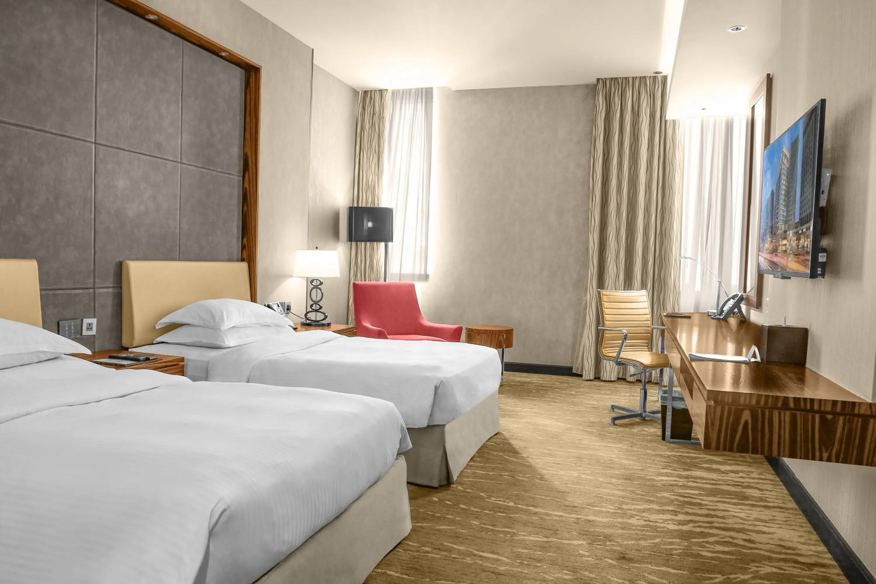 Superior Twin Room in Millennium Plaza Doha