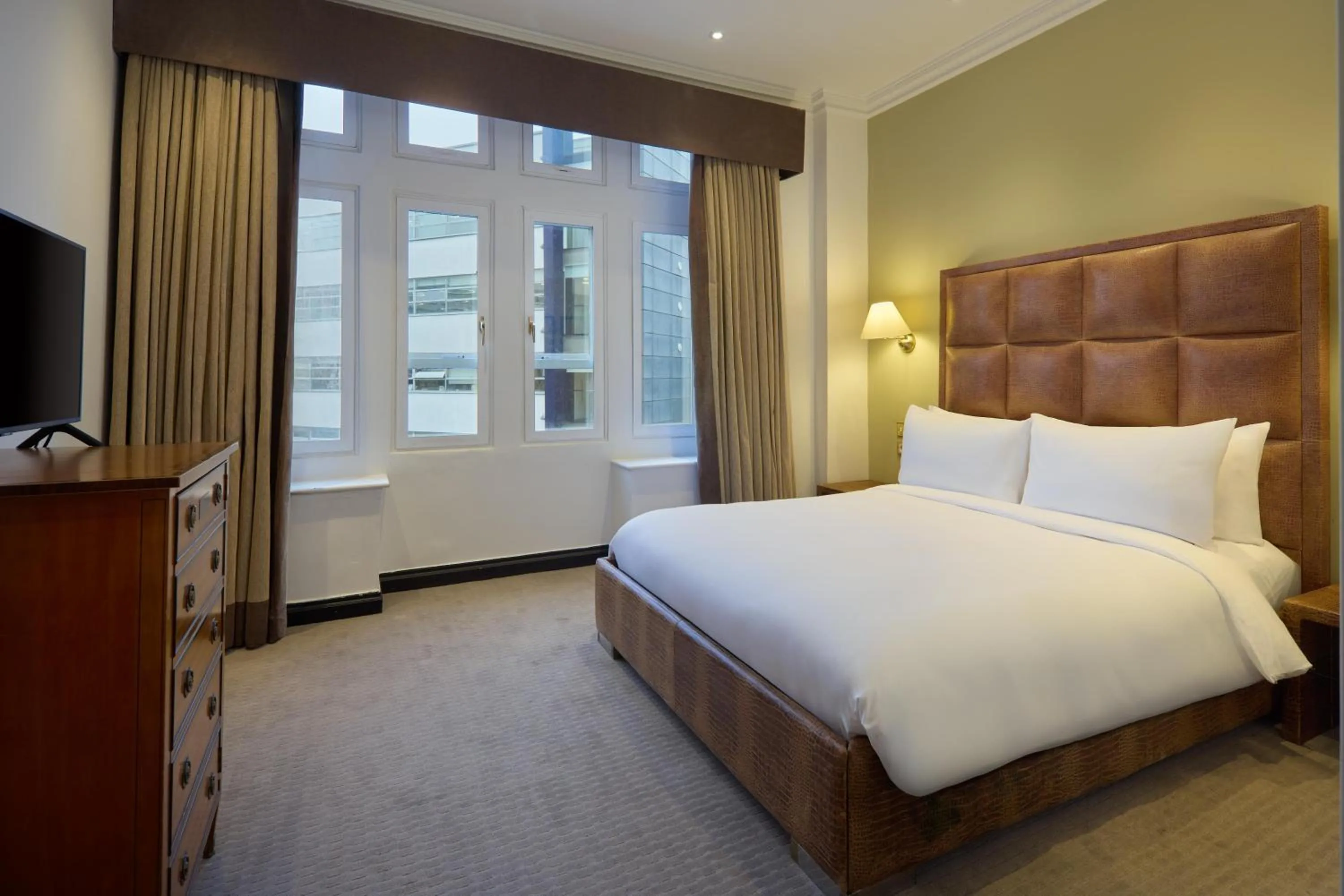 Standard Room in Radisson Blu Hotel, London Leicester Square
