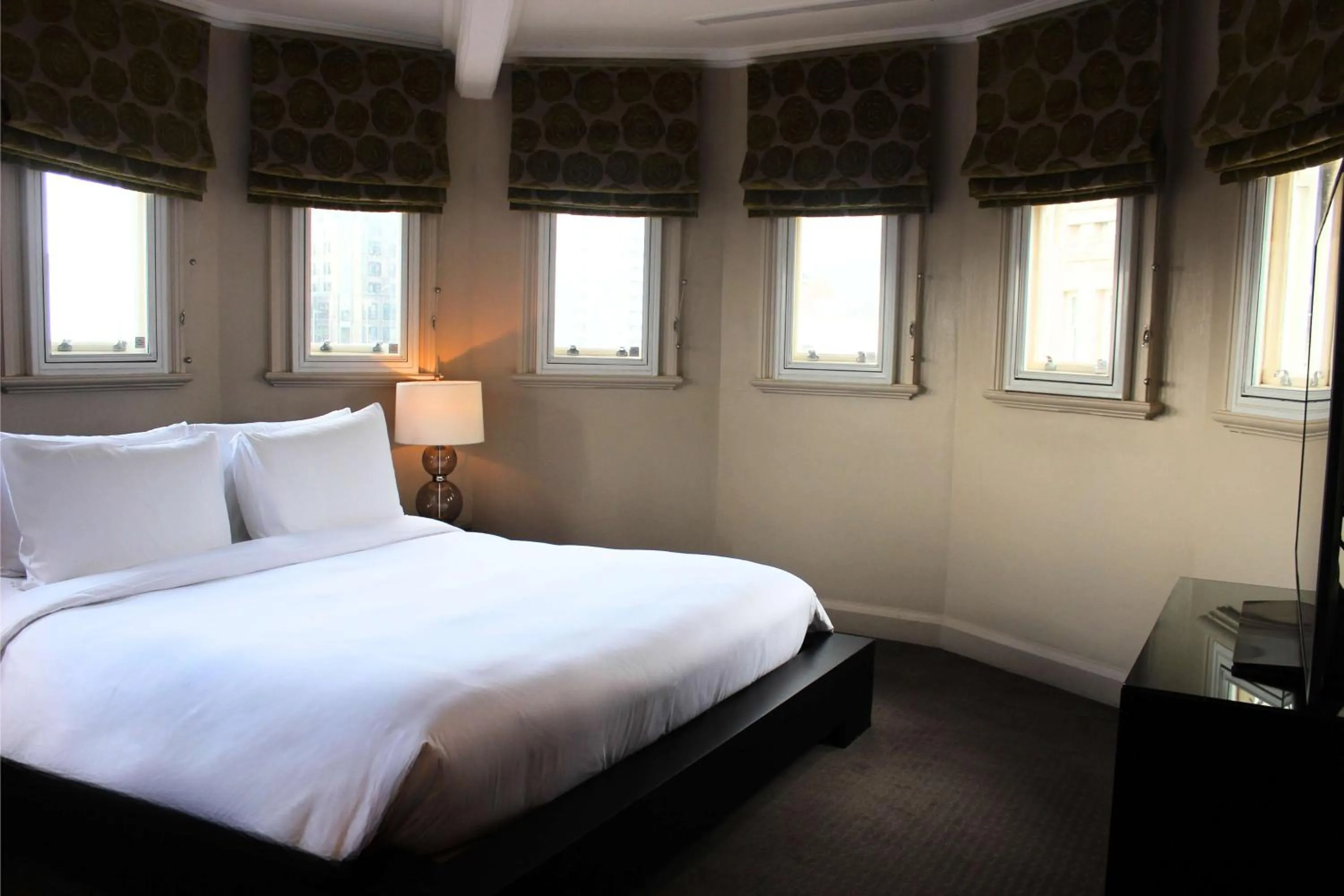 Junior Suite - single occupancy in Radisson Blu Hotel, London Tottenham Court Road