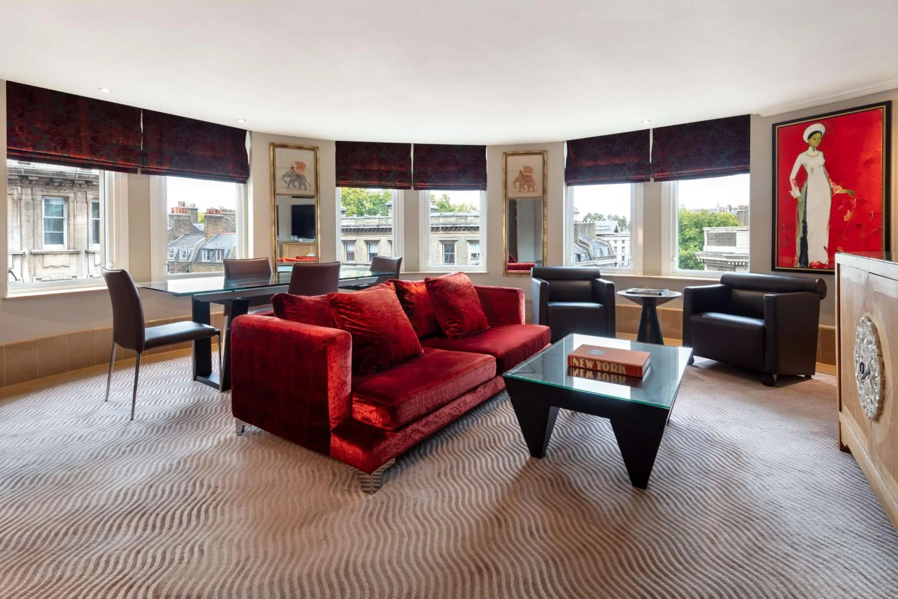 One-Bedroom Suite in Radisson Blu Hotel, London Bloomsbury