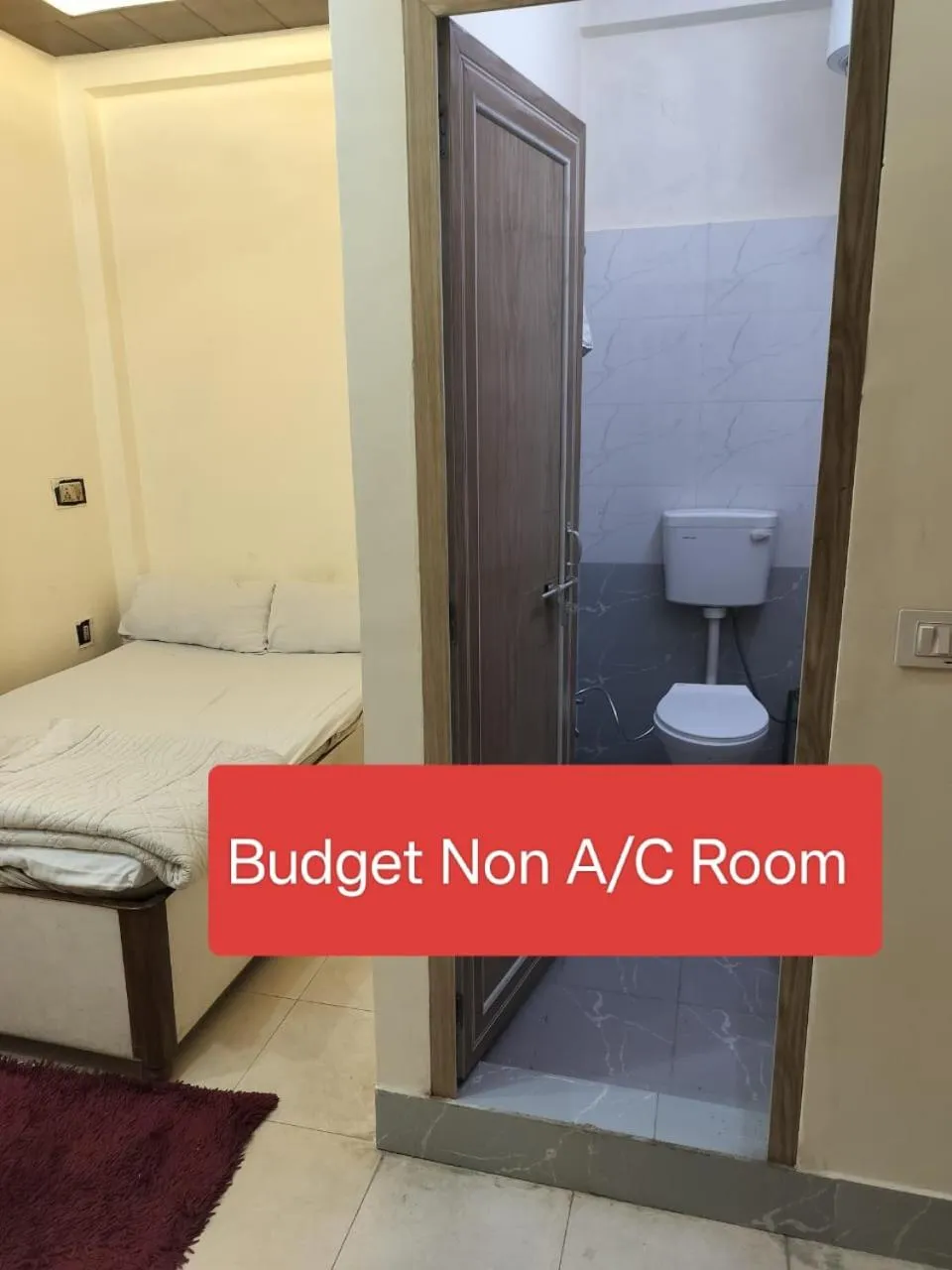 Budget Double or Twin Room in DS Residency Varanasi-Near Temple n Ghat-Parking