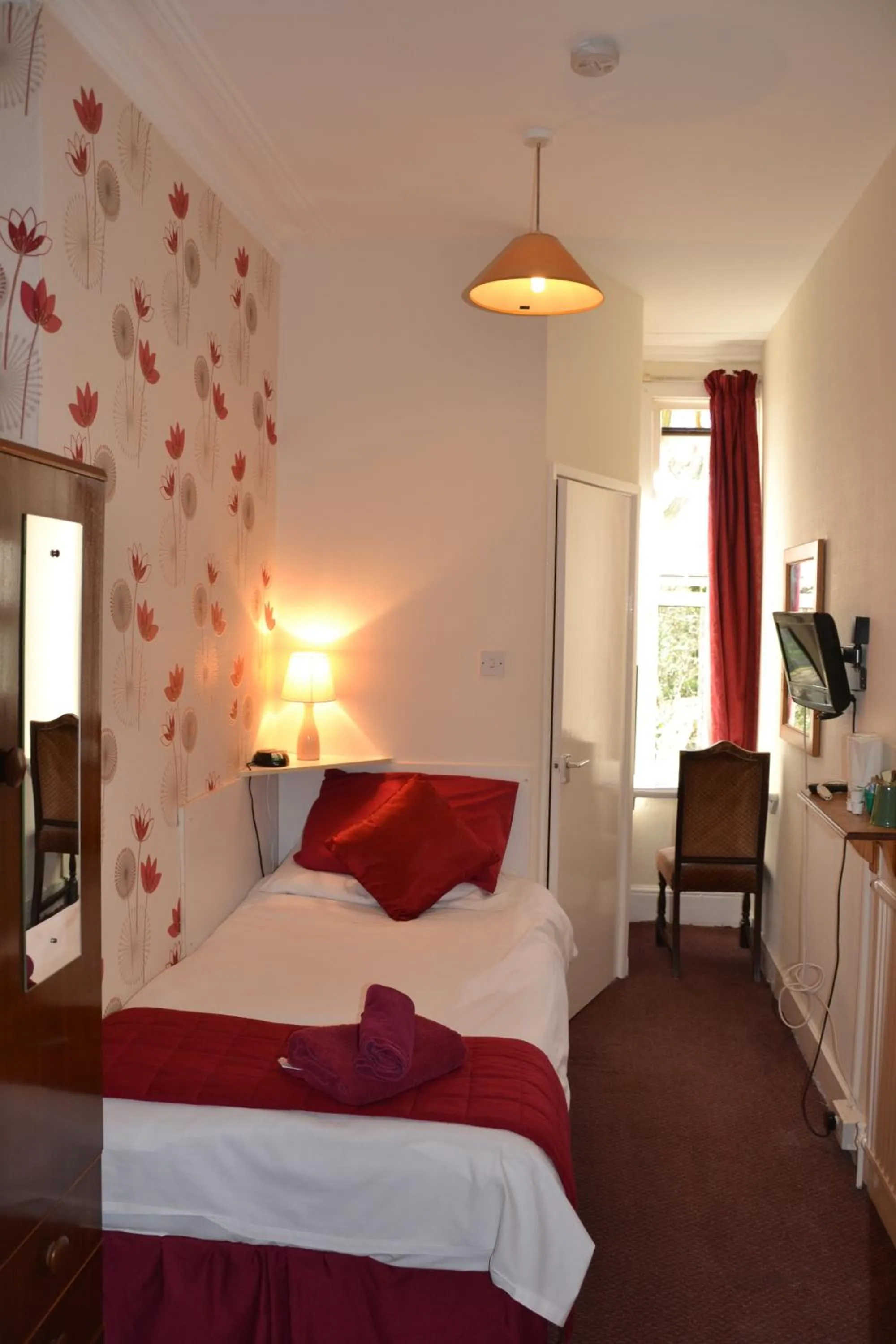 Single Room in Abbey Lodge Hotel