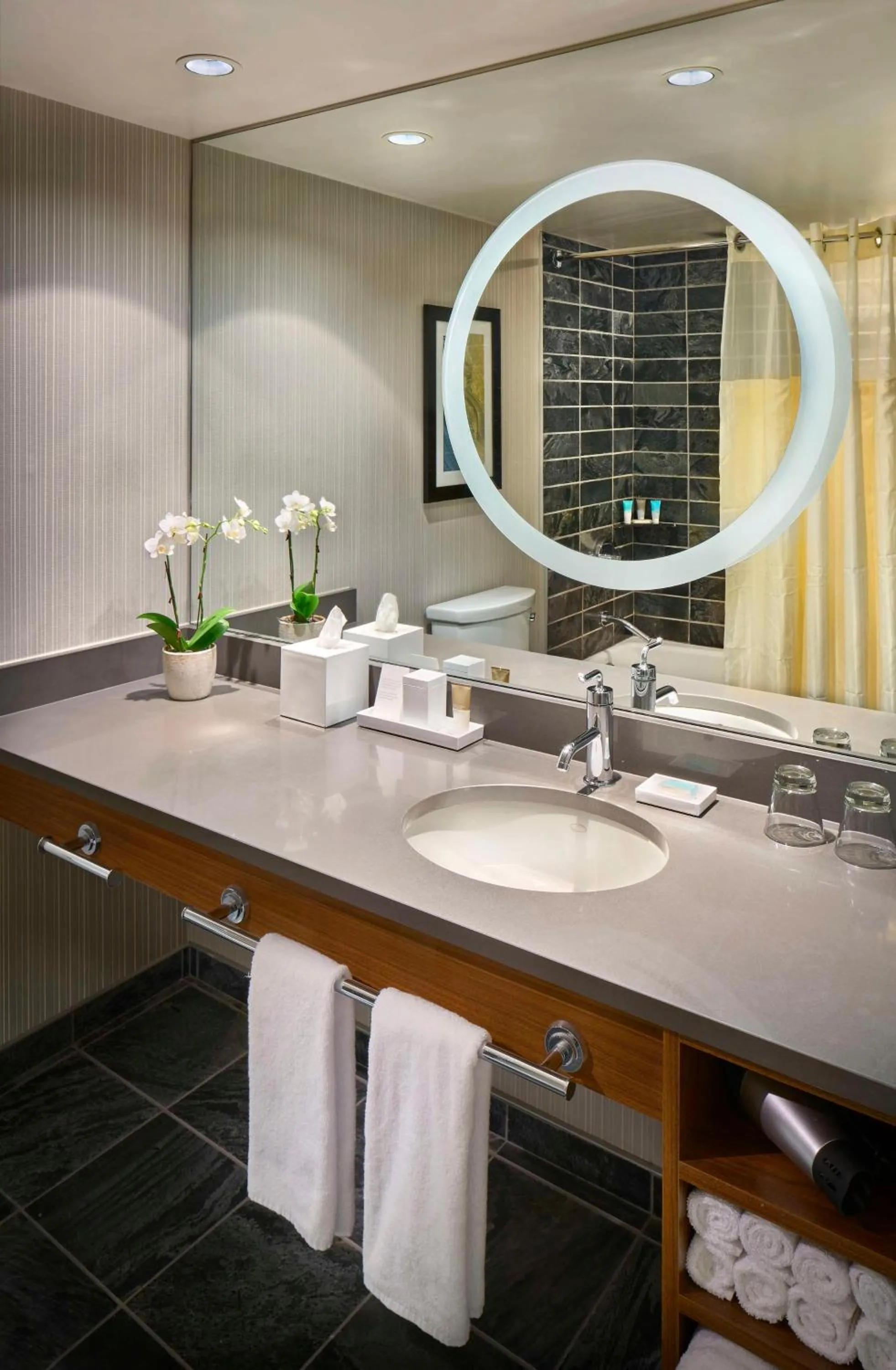 King Room in Hyatt Regency Vancouver