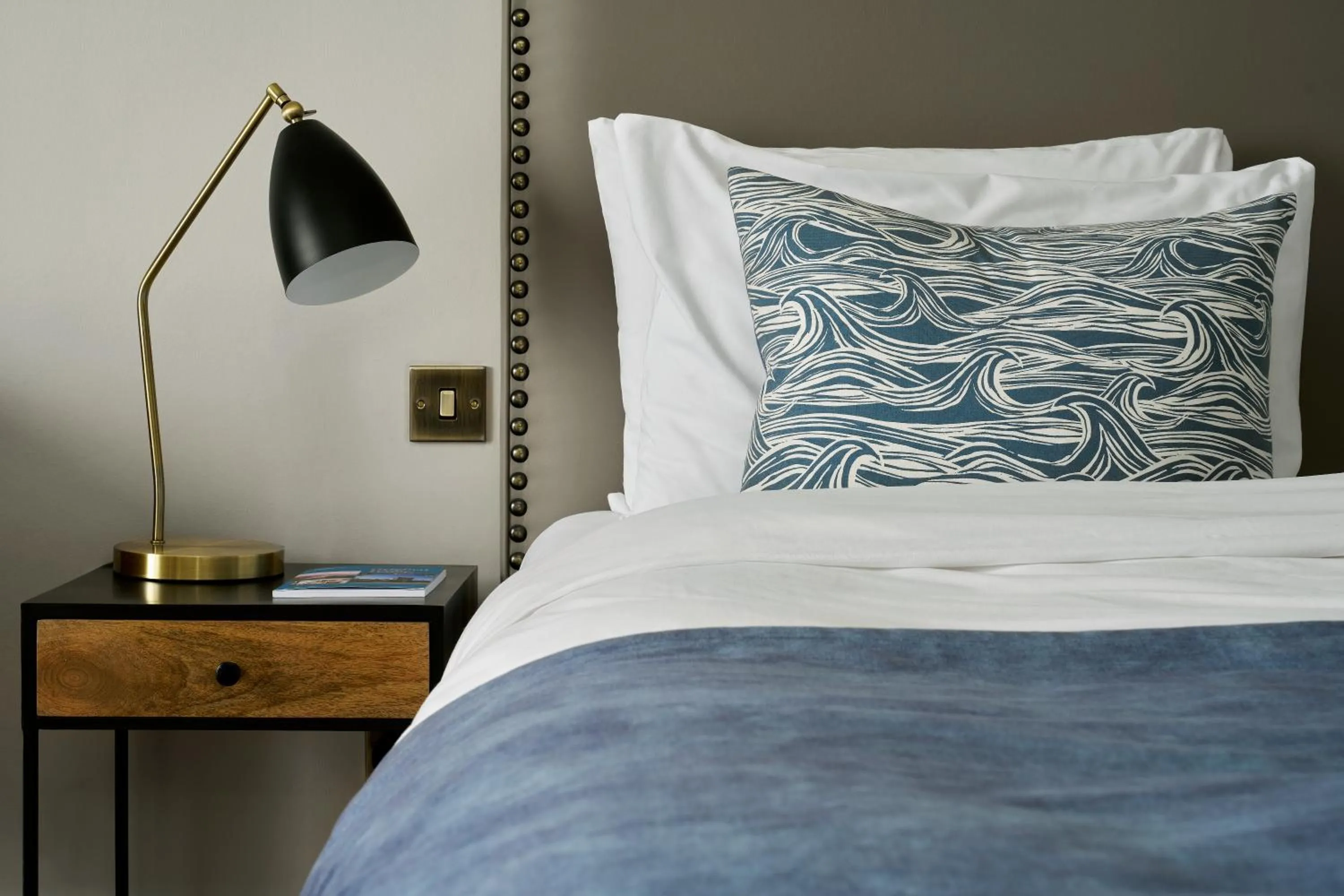 Twin Room in Bayview Hotel